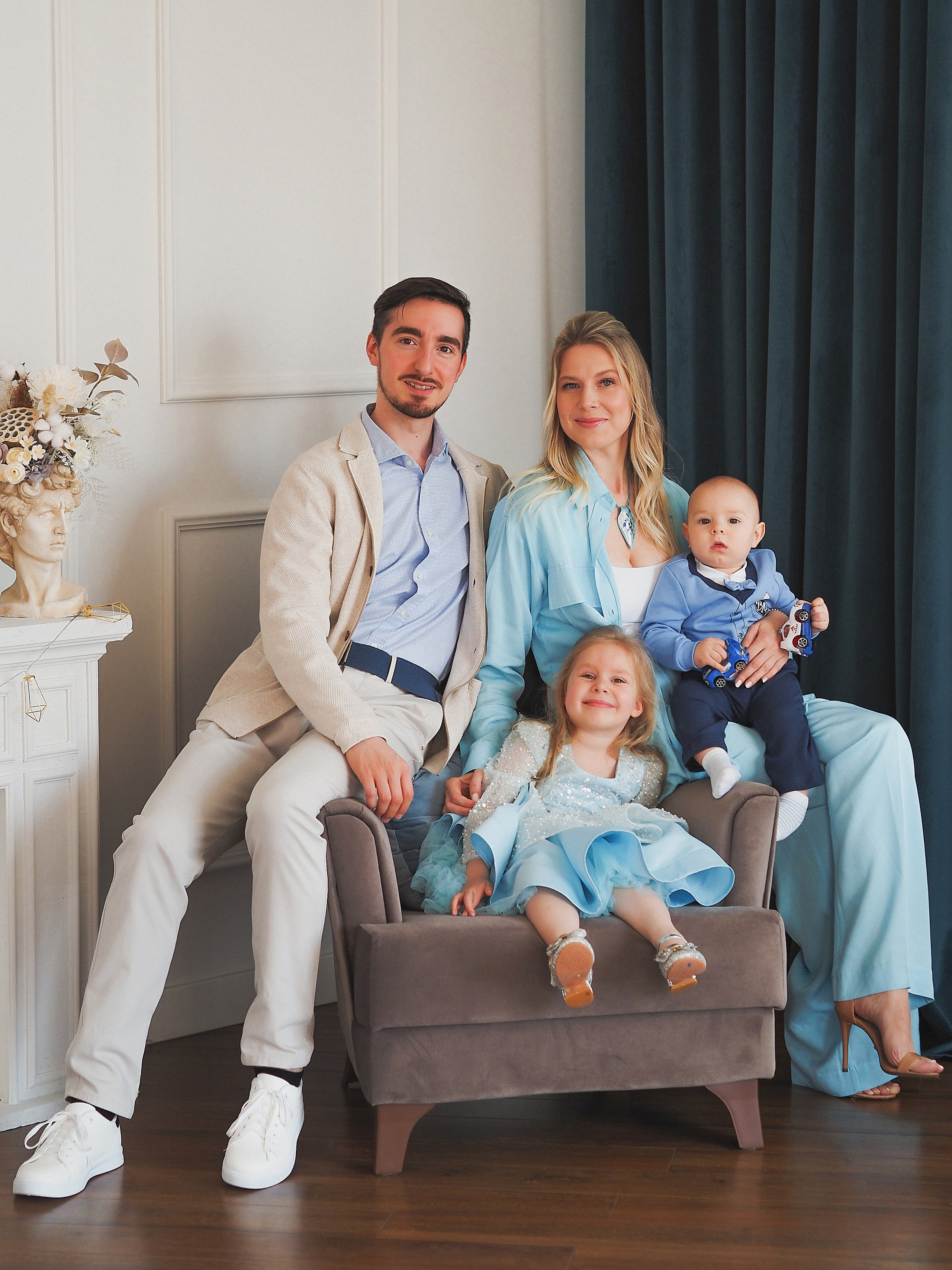 Антон Ксюша Вика и Марк. Семейный фотограф Ольга Барабанова