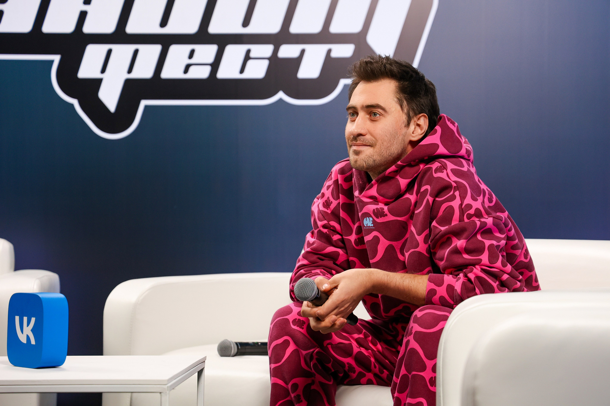 VK Fest. Показ «Стометровка» с Дмитрием Чеботарёвым. Свадебный и Event фотограф в Москве Бажина Ирина