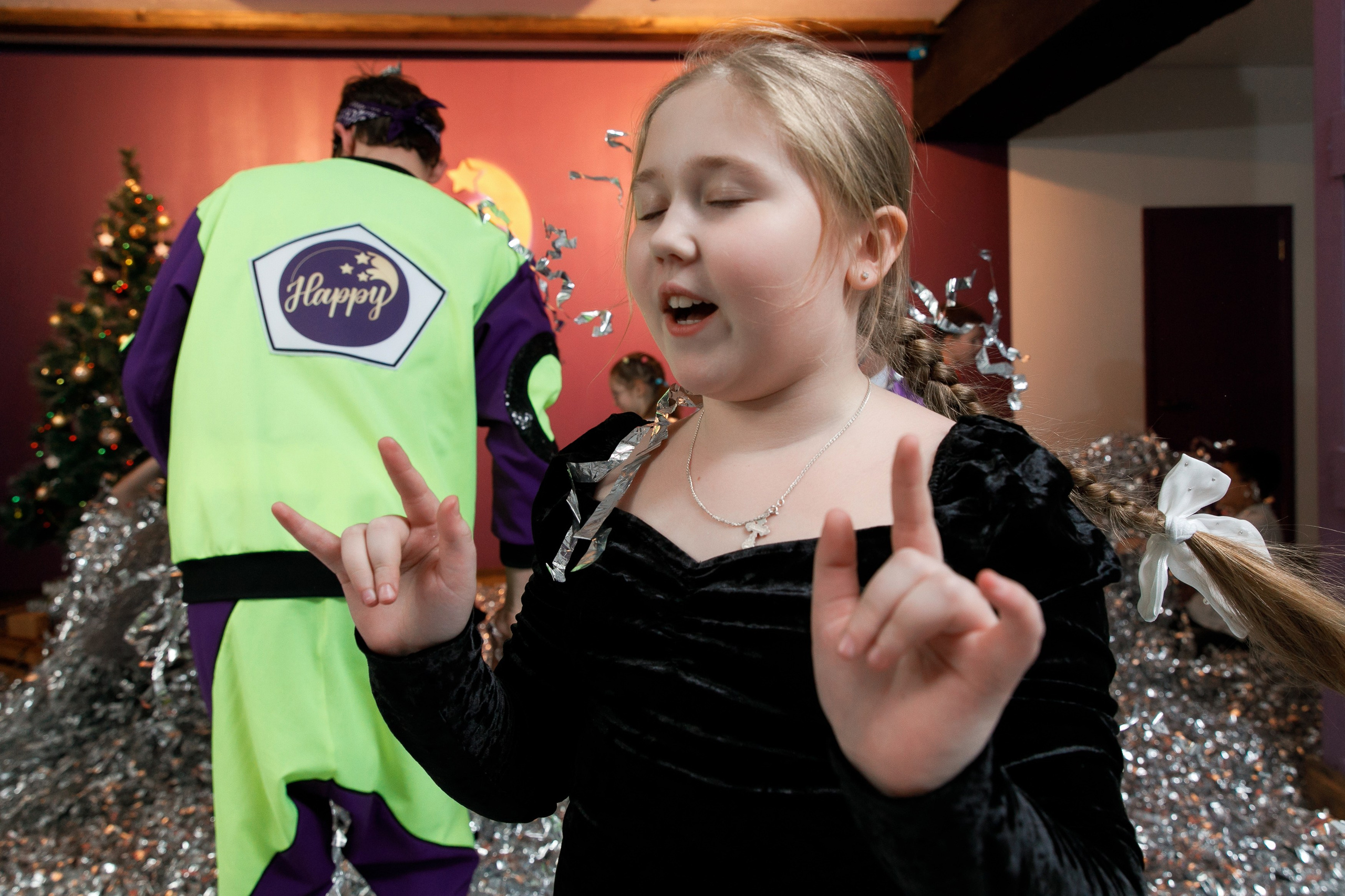 Школа «Кристалл» | Новогодняя программа. Свадебный, семейный и школьный фотограф в Сызрани Максим Баталов