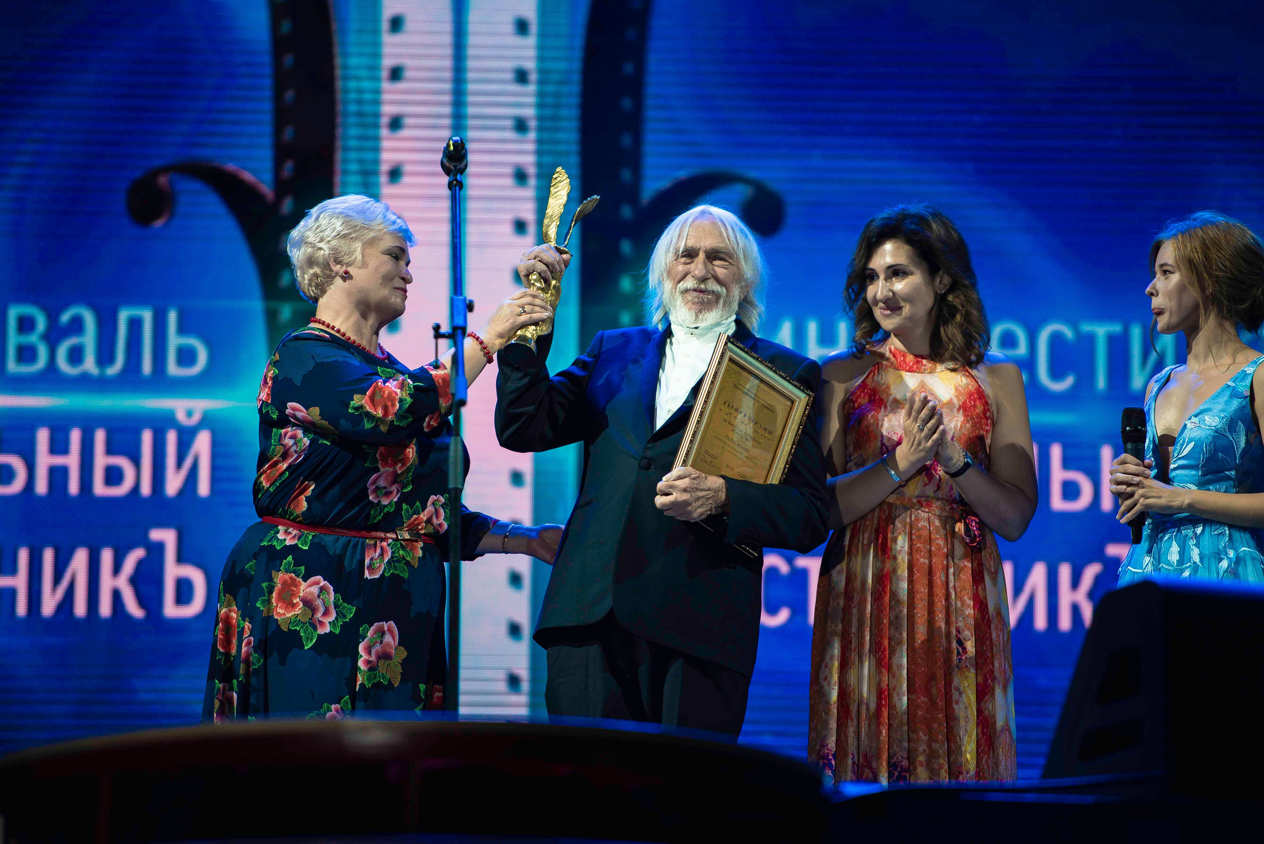 Хрустальный источникъ ОТКРЫТИЕ. Фотограф Мария Хлебникова Санкт-Петербург Москва