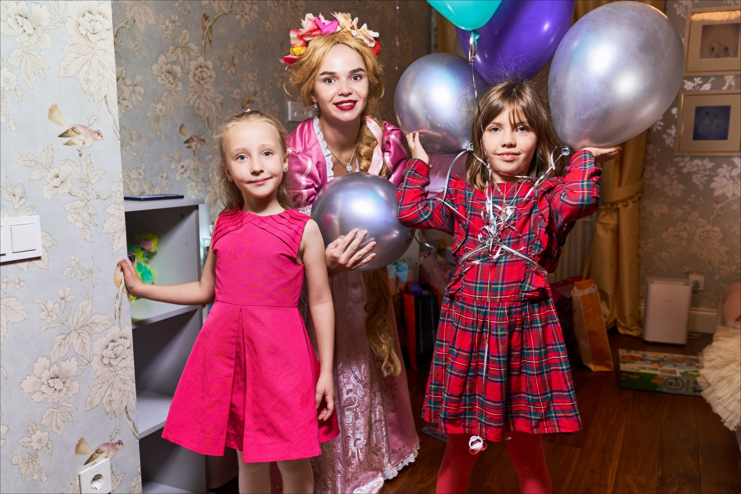 Маленький праздник для сестер;). Фотограф в Москве Нафиков Руслан. Репортажная съемка, Портрет