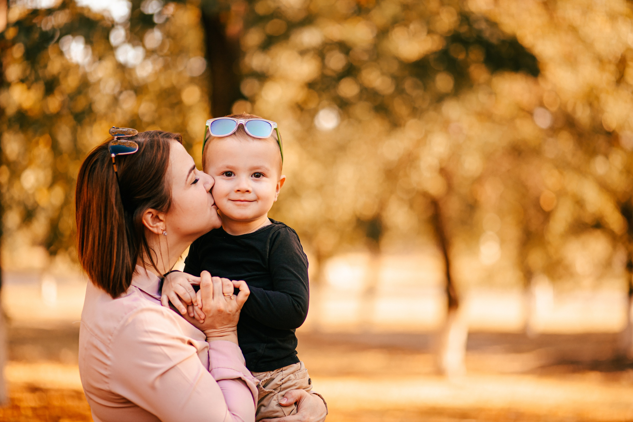 Семейная фотосессия в парке. Свадебный фотограф Кропоткин Краснодар