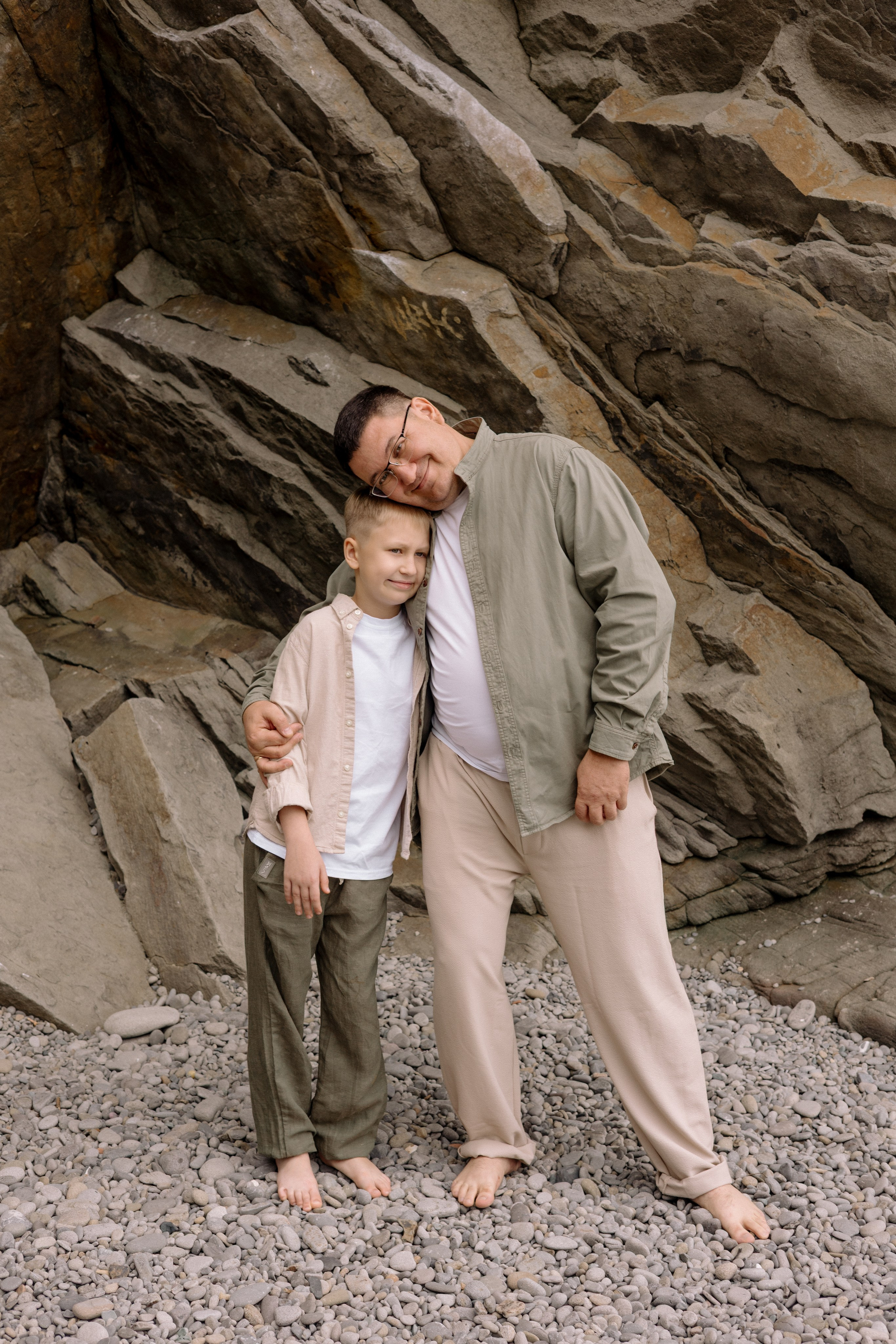 Артем с родителями у моря. Портретный, свадебный, репортажный фотограф во Владивостоке Юлиана Джули Фокс