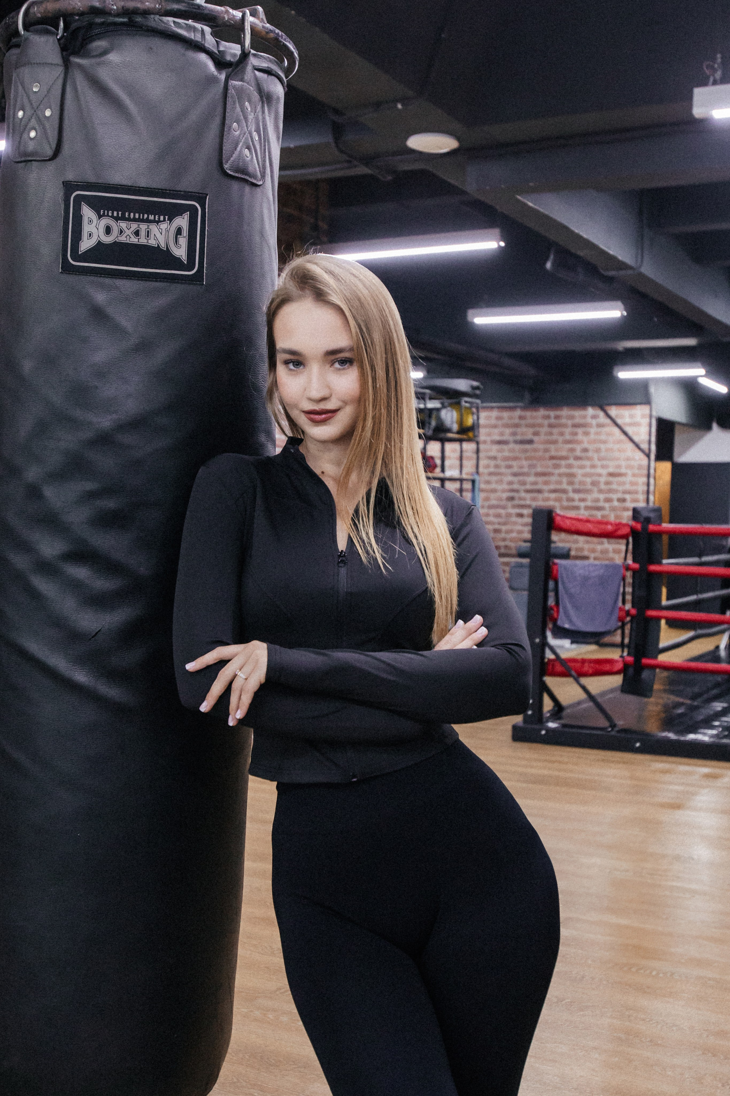 Контент съёмки одежды. Фотограф и видеограф Иркутск, семейная фотосессия, фото для аватарки