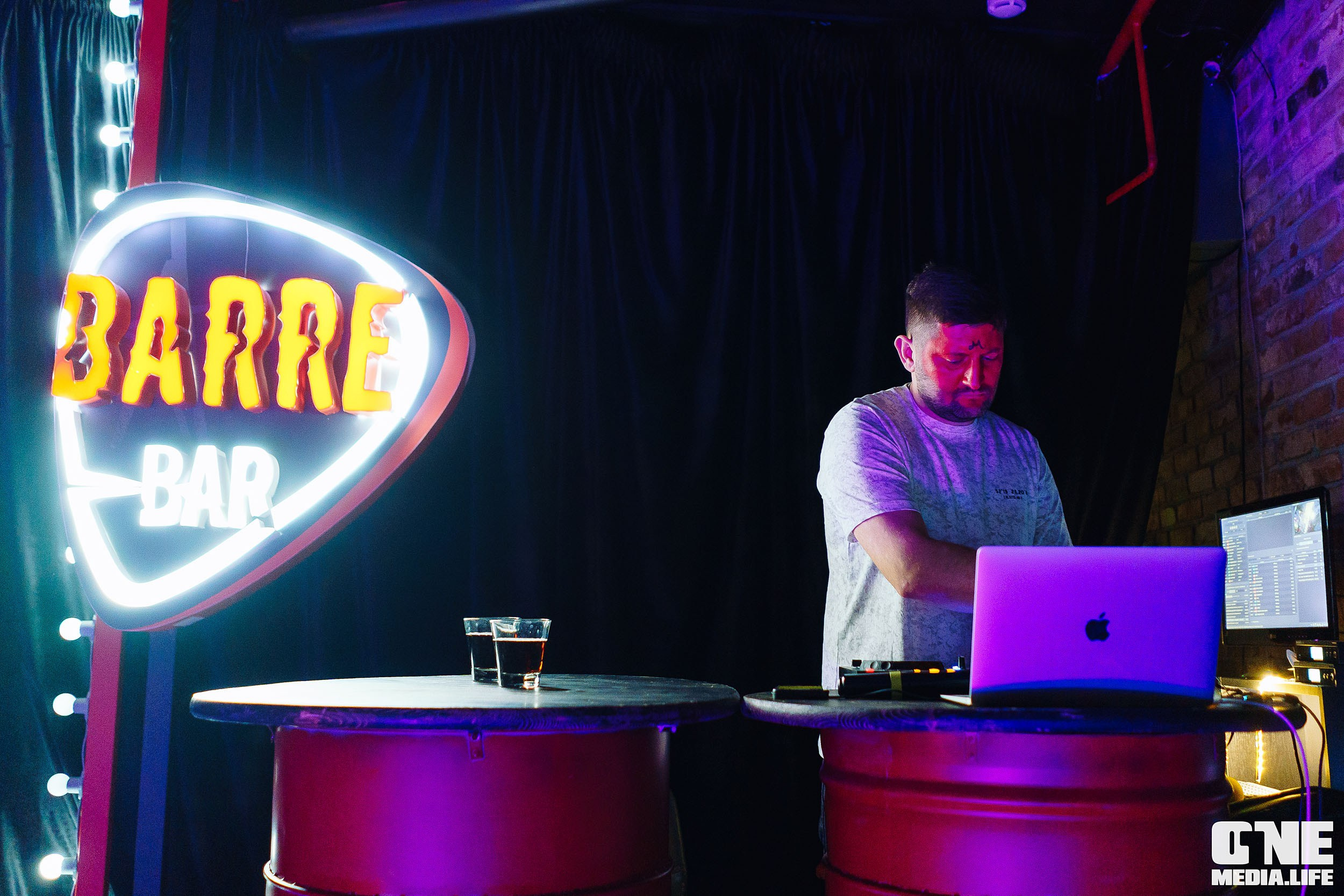 Фоторепортаж из бара Barre. One Media Life: фоторепортажи, фотоотчеты с мероприятий и заведений