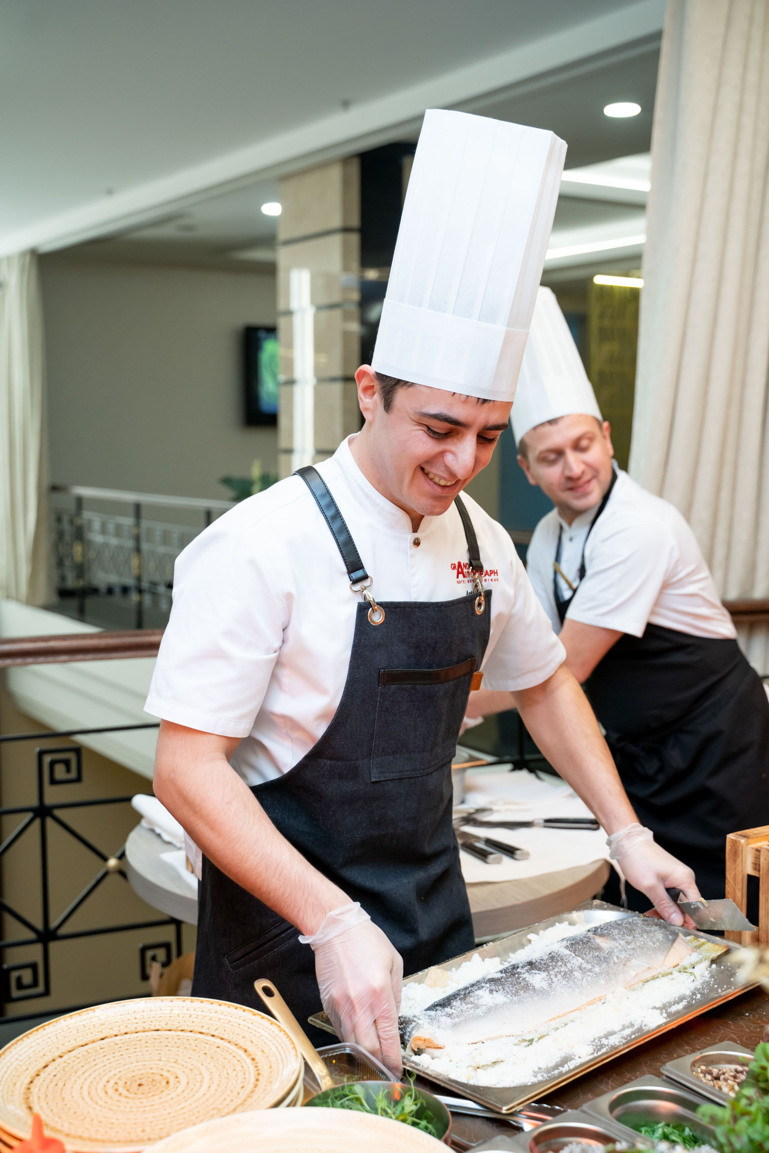 Битва Шефов в ресторане «Мед». Главная