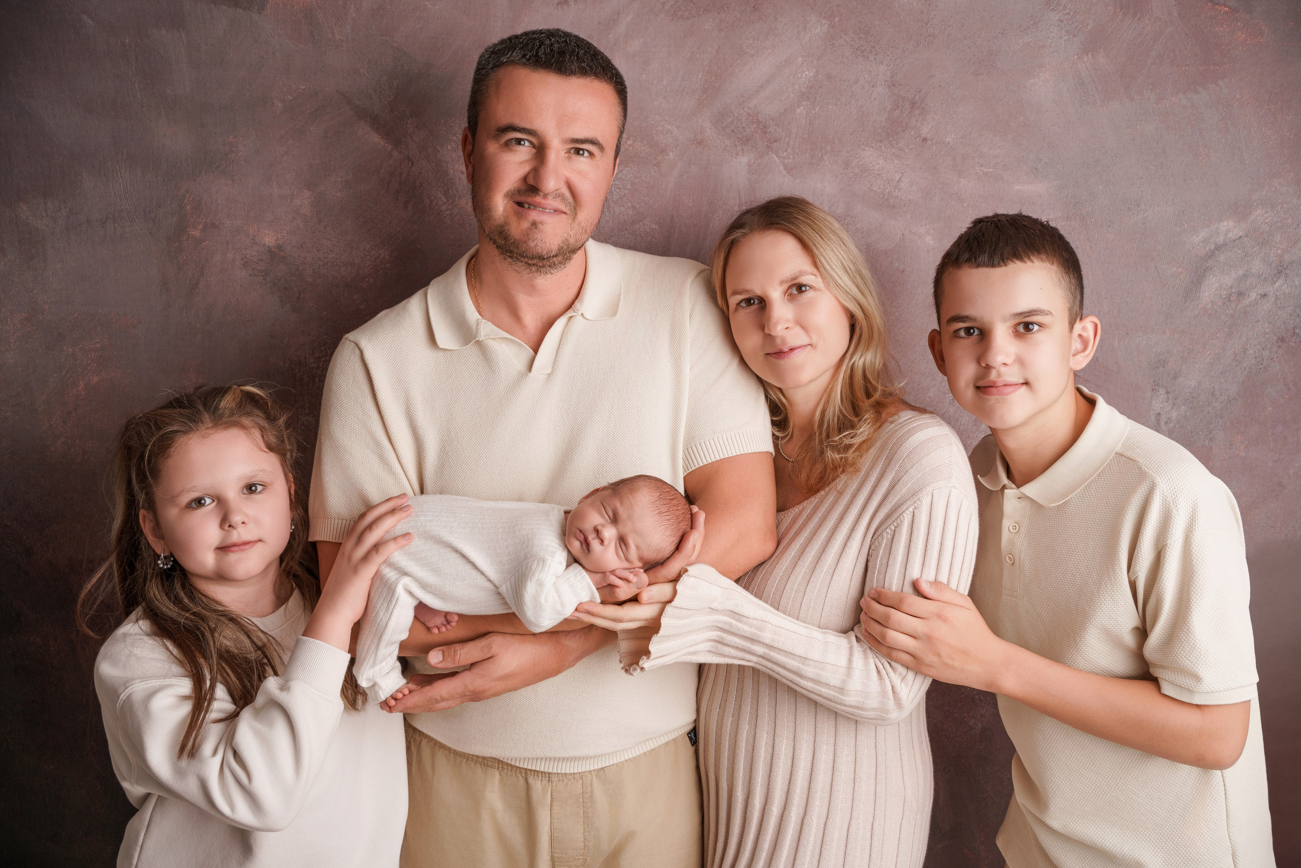 Семейные фотосессии с новорожденными | Трогательные кадры малышей и их близких в Москве и МО. Фотосессия новорожденных в Москве и Московской области | Профессиональный фотограф newborn — Татьяна Иванова