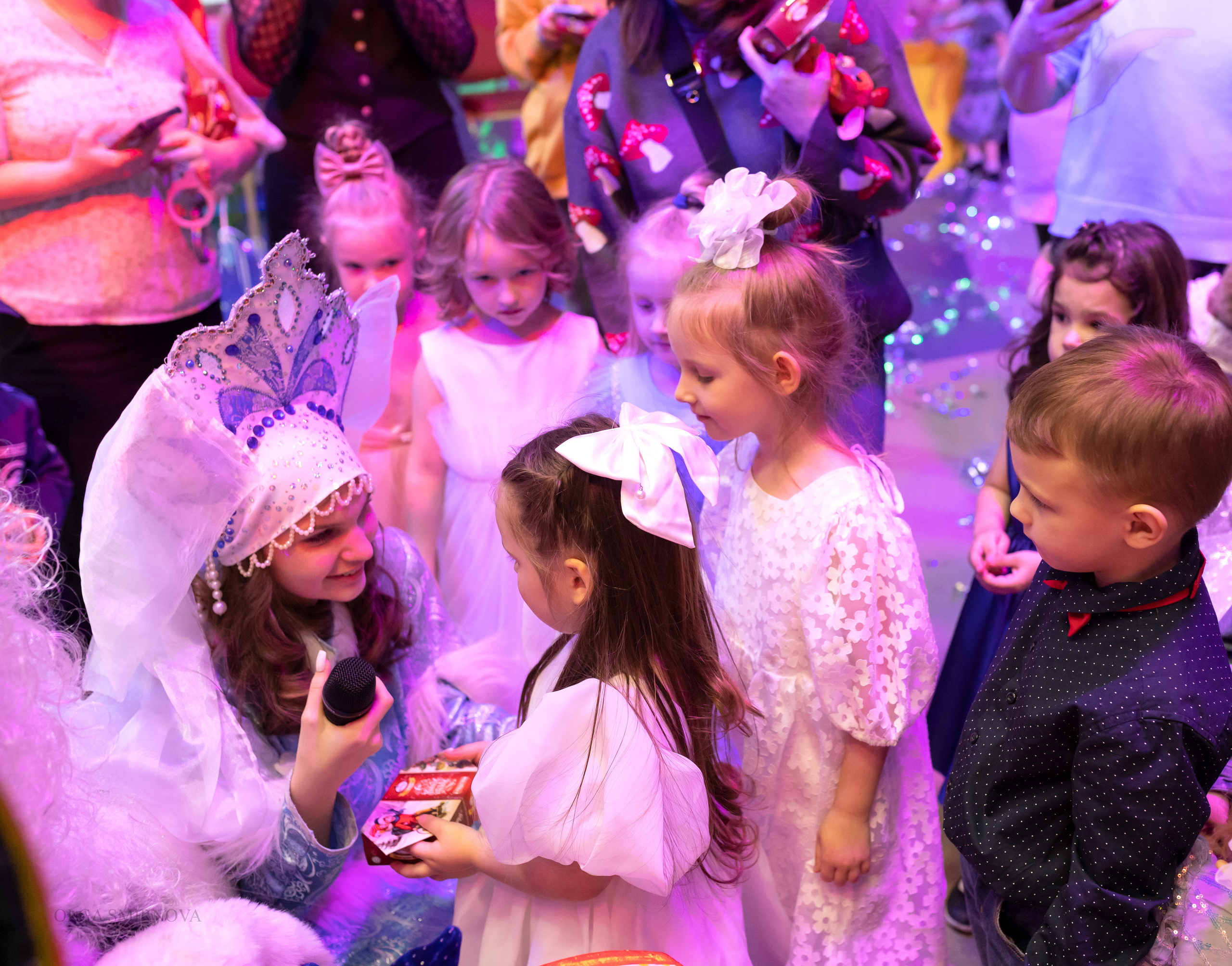 Утренник в ДОФ 04.01.25. Ольга Смирнова юрист, фотограф