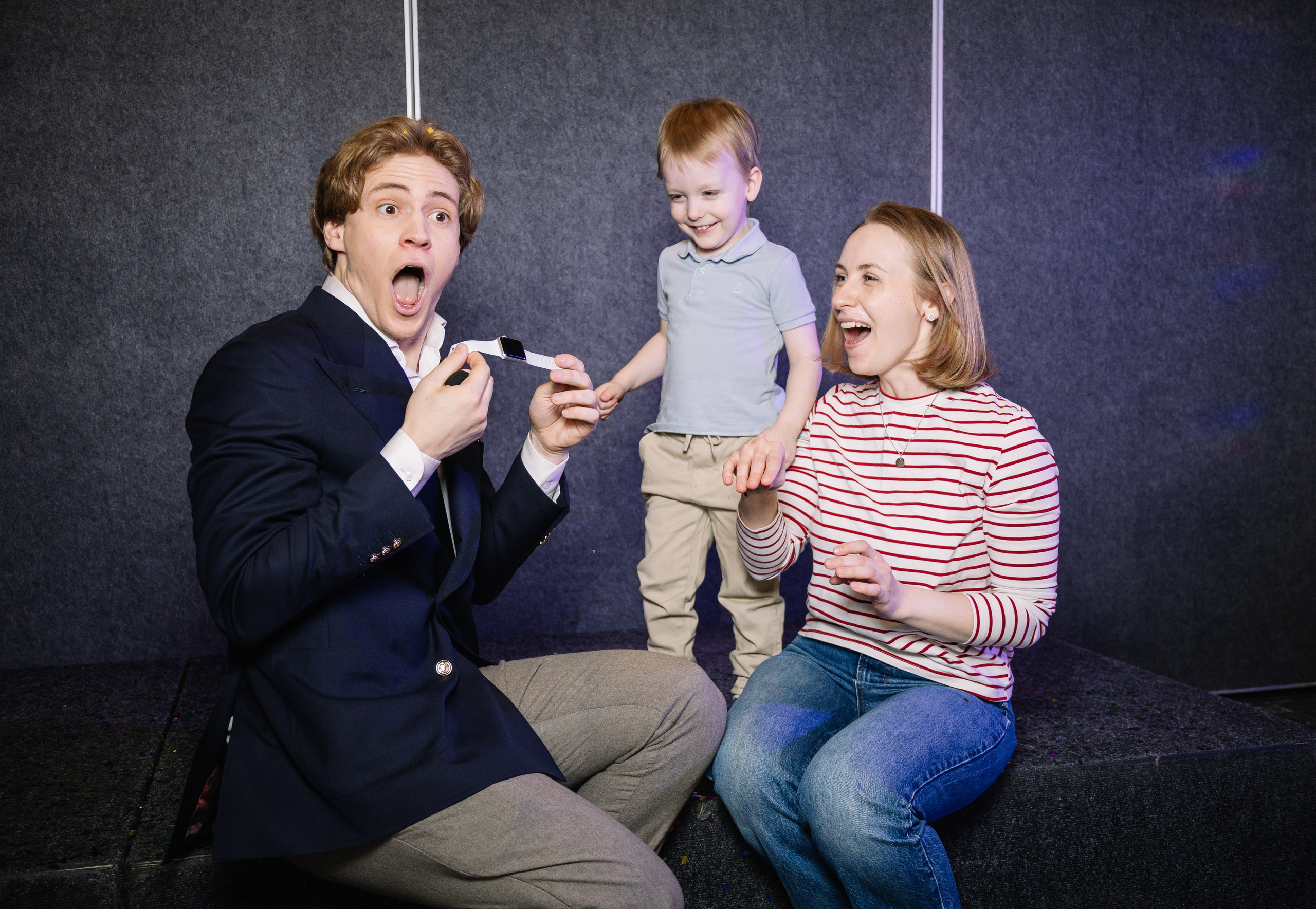 Москва. Фокусник Константин Загузин. 22.03.26. Валерия, репортажный фотограф в г. Москва и г. Владикавказ