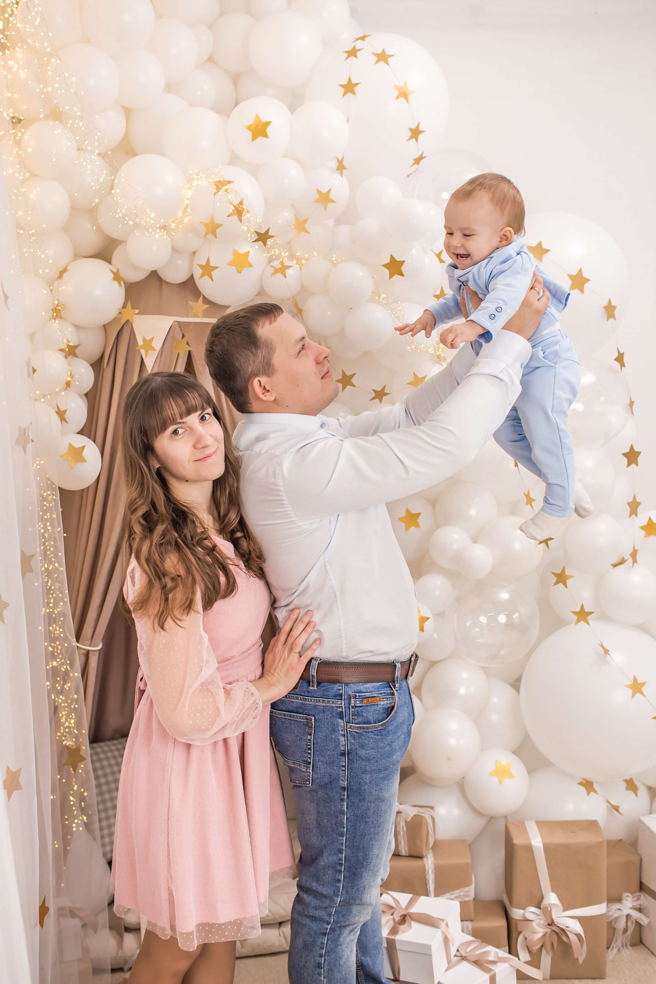 СЕМЕЙНЫЕ кадры. Детский семейный фотограф на первый годик город Новосибирск Дымова Светлана пакеты всё включено 1-3 года