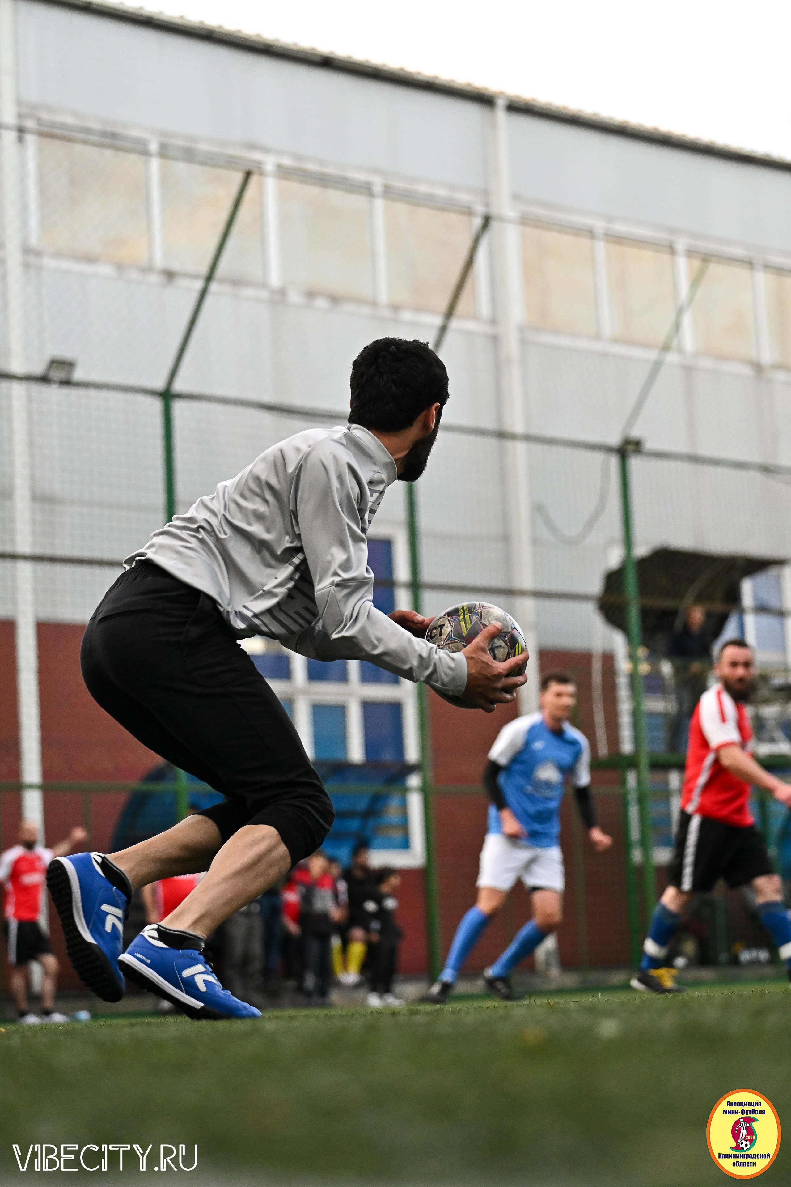 ИГРЫ МИНИ-ФУТБОЛЬНОЙ И КОРПОРАТИВНОЙ ЛИГИ. VIBECITY.RU Вайб Сити Ру Фоторепортажи Фотоотчеты Калининград