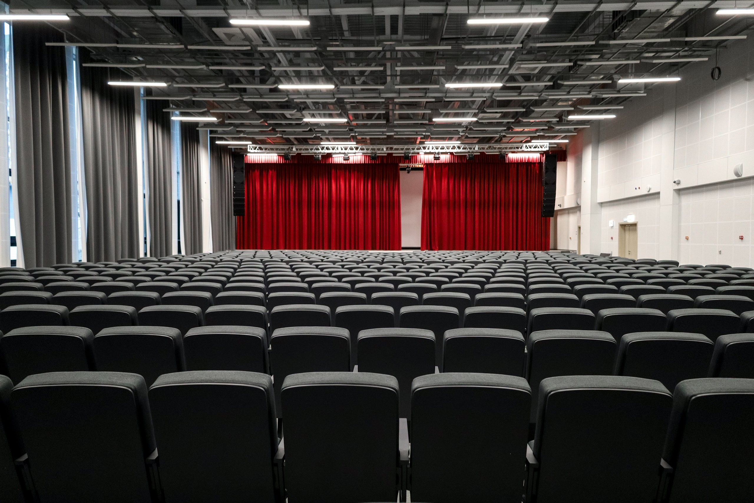 Актовый зал. Фотограф Москва — Сергеева Анастасия