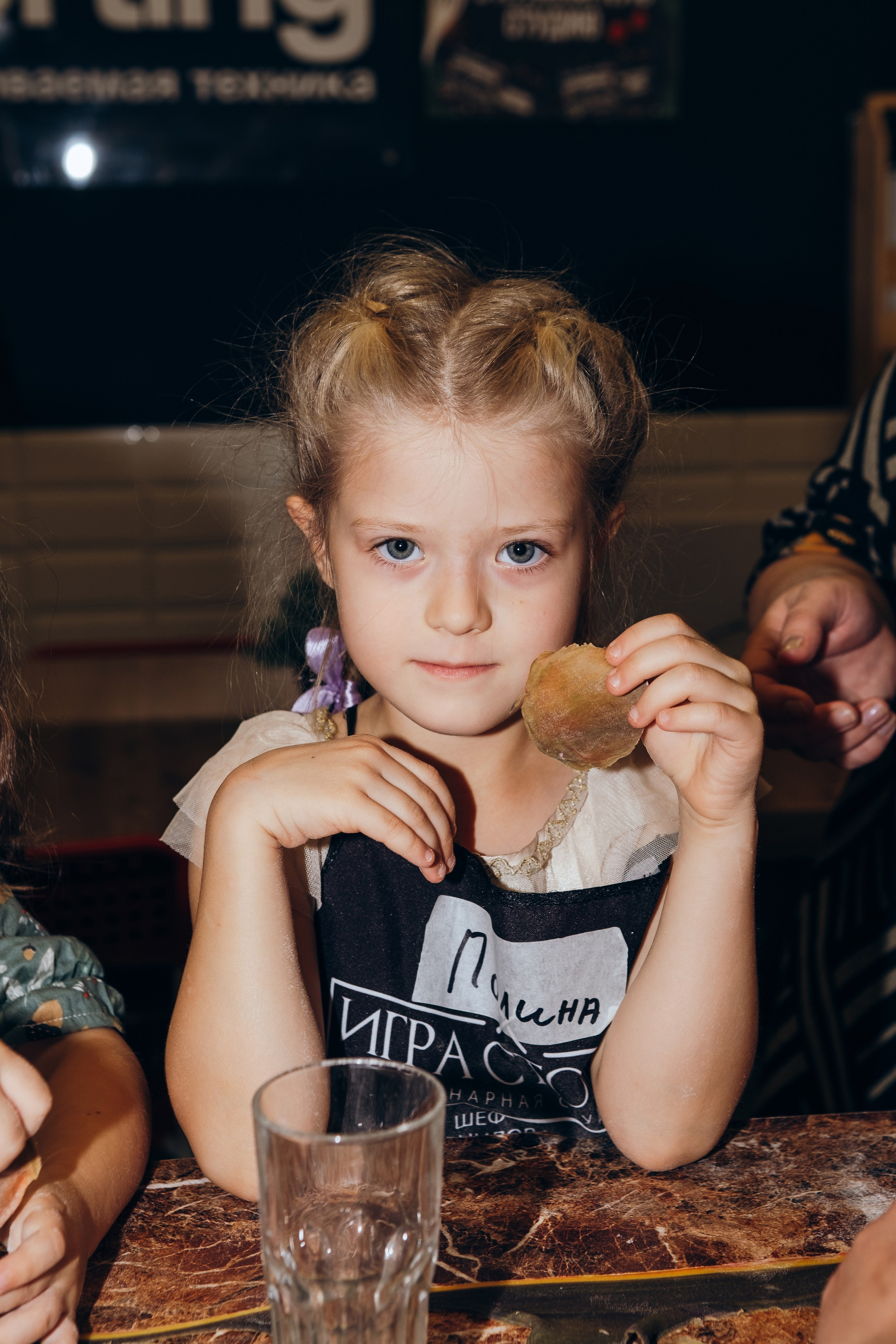 Игра столов. Фотограф в Санкт-Петербурге Кристина Брянская