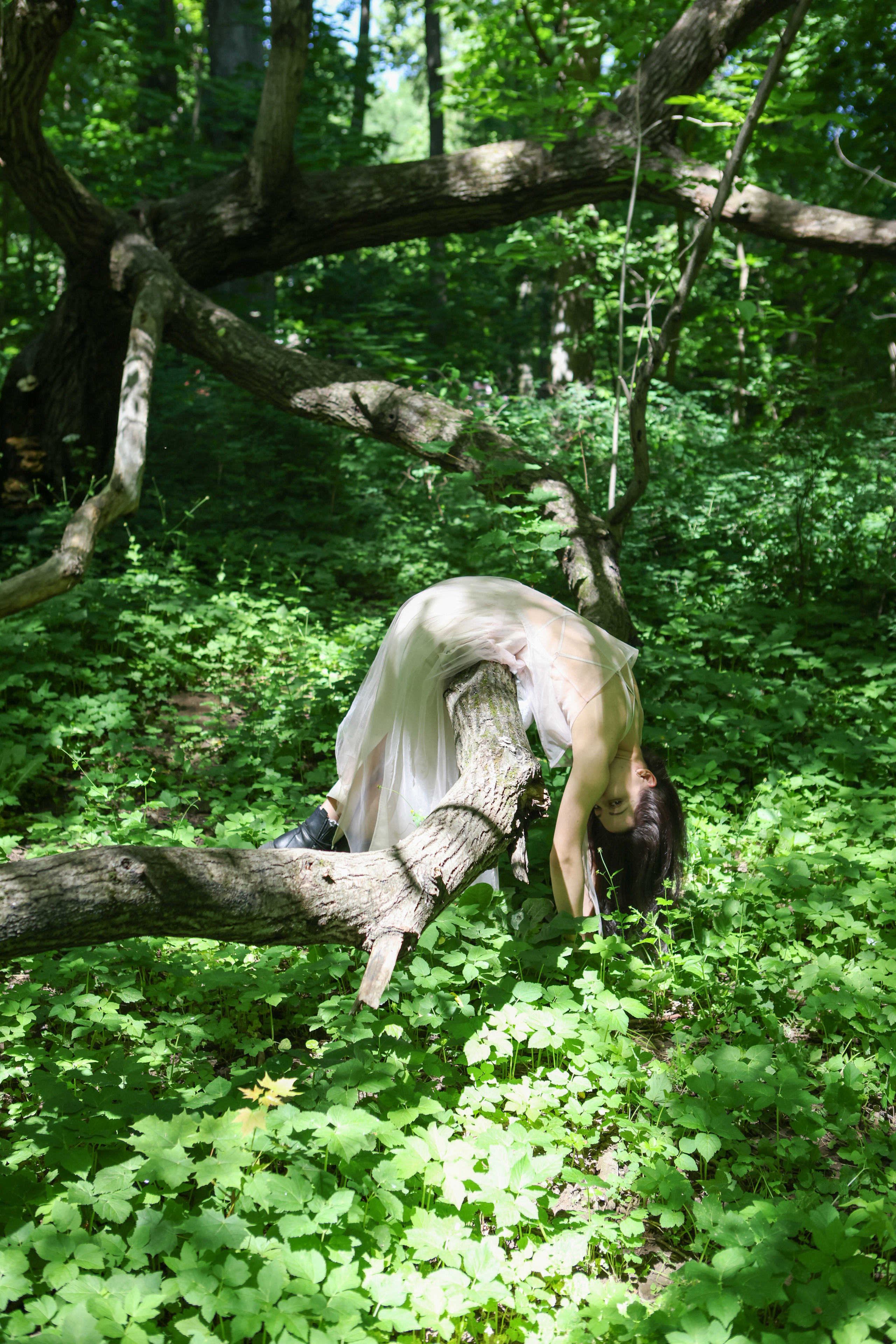 Слиться с природой, уйти от рутины. Reportage, architectural, fine art photographer Lena Melnikova in Moscow