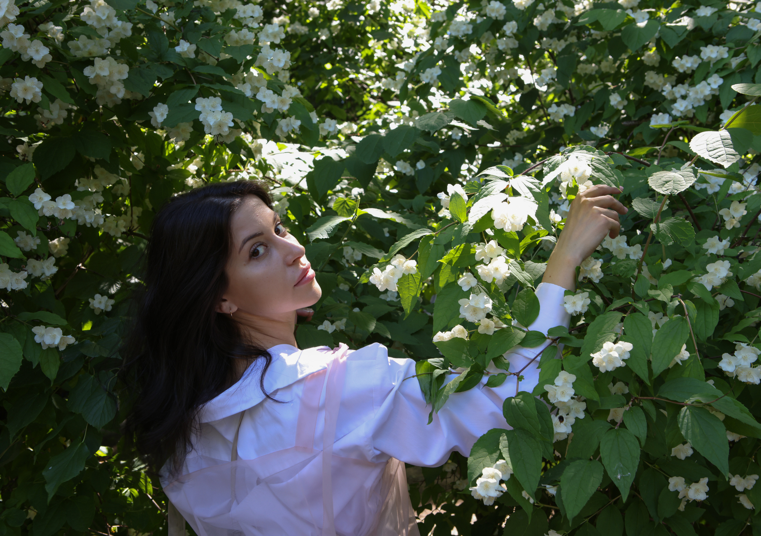 Слиться с природой, уйти от рутины. Reportage, architectural, fine art photographer Lena Melnikova in Moscow