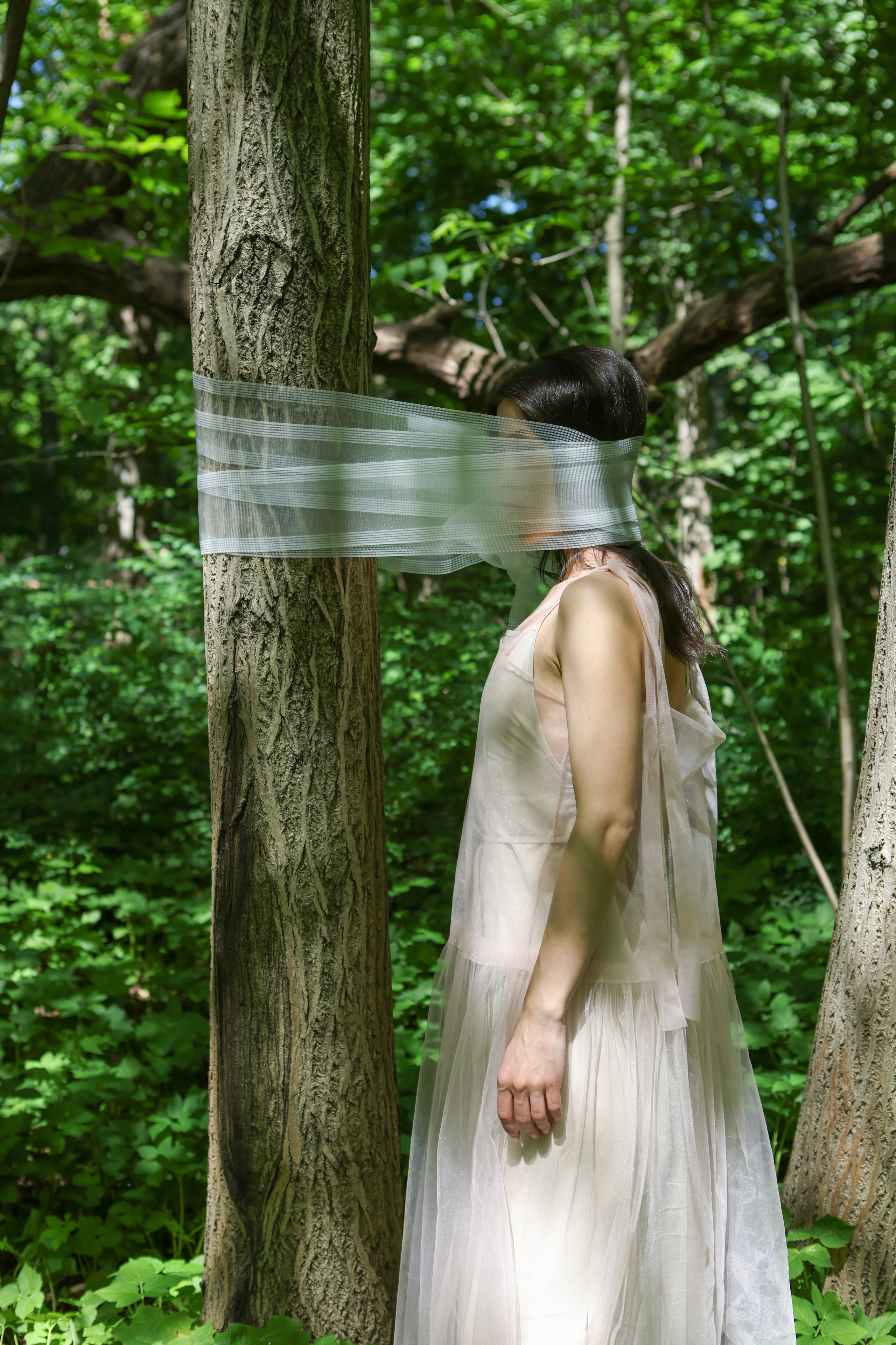 Слиться с природой, уйти от рутины. Reportage, architectural, fine art photographer Lena Melnikova in Moscow