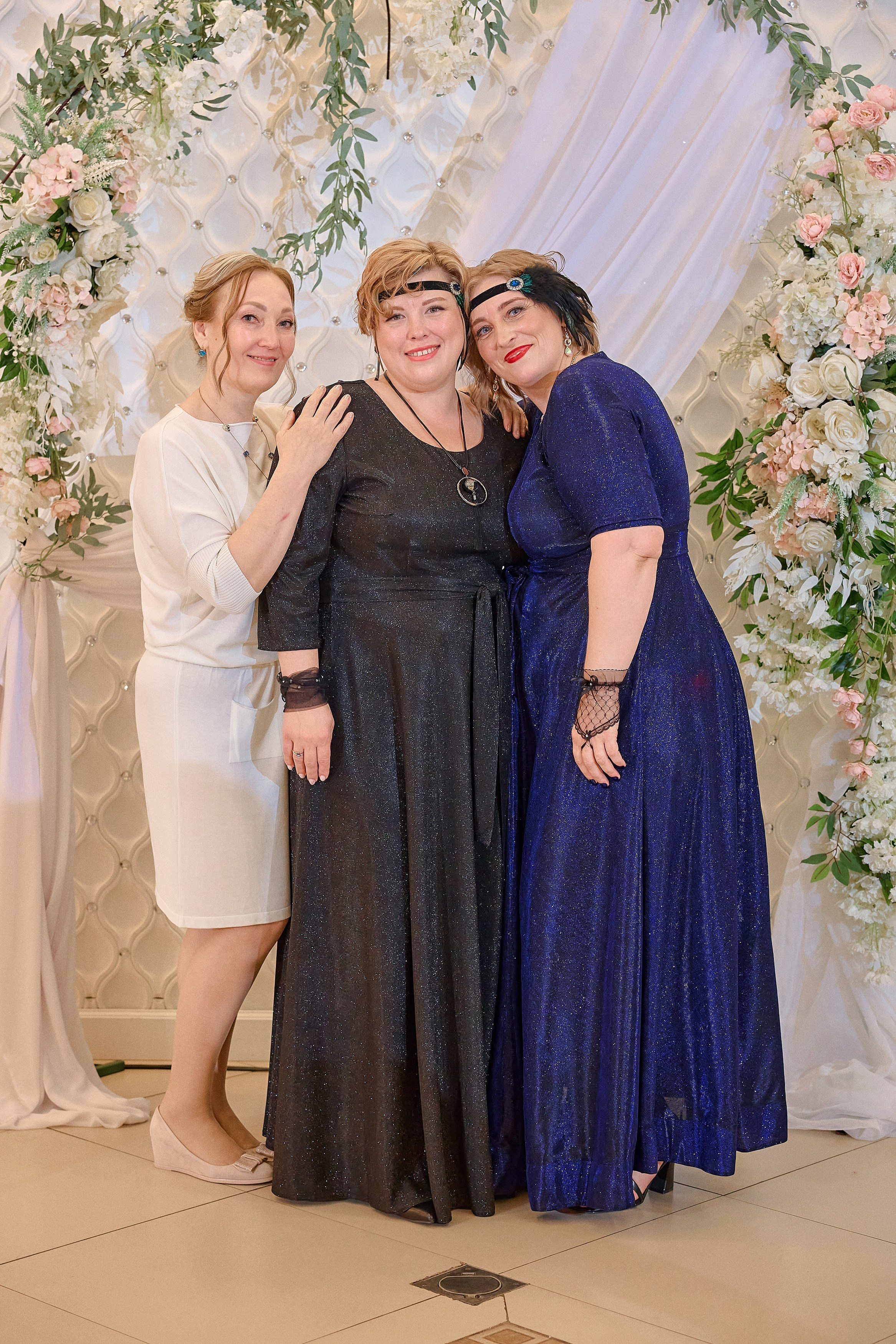 Портфолио репортажной фотосъёмки: Выпускной в ресторане «Император». Фотограф Яковлев Роман — Красноярск