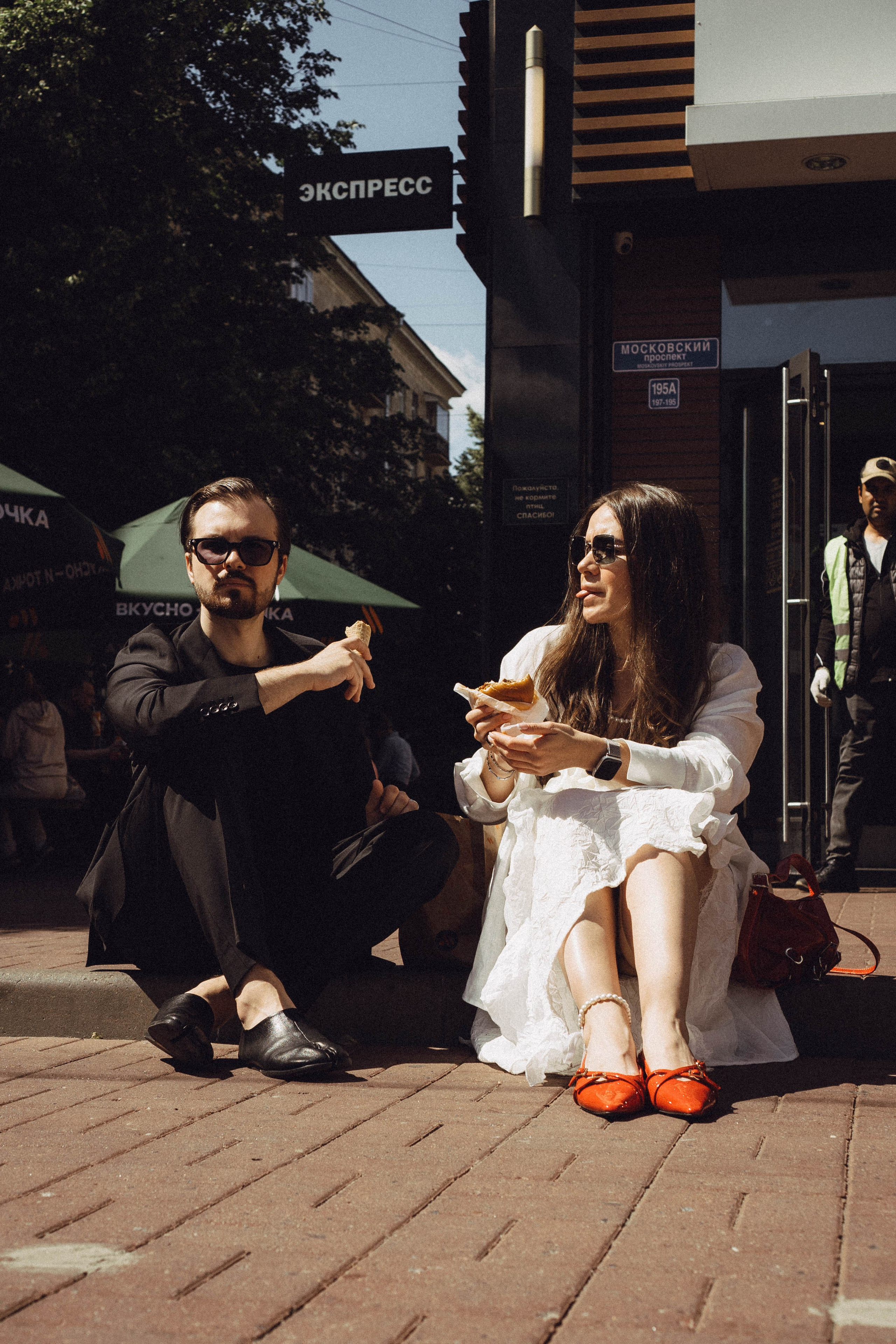 СВАДЕБНАЯ СЬЕМКА В ПАРКЕ ПОБЕДЫ И ПРОГУЛКА ПО МОСКОВСКОМУ ПРОСПЕКТУ. Профессиональный фотограф, Санкт-Петербург — Виктория Богомолова