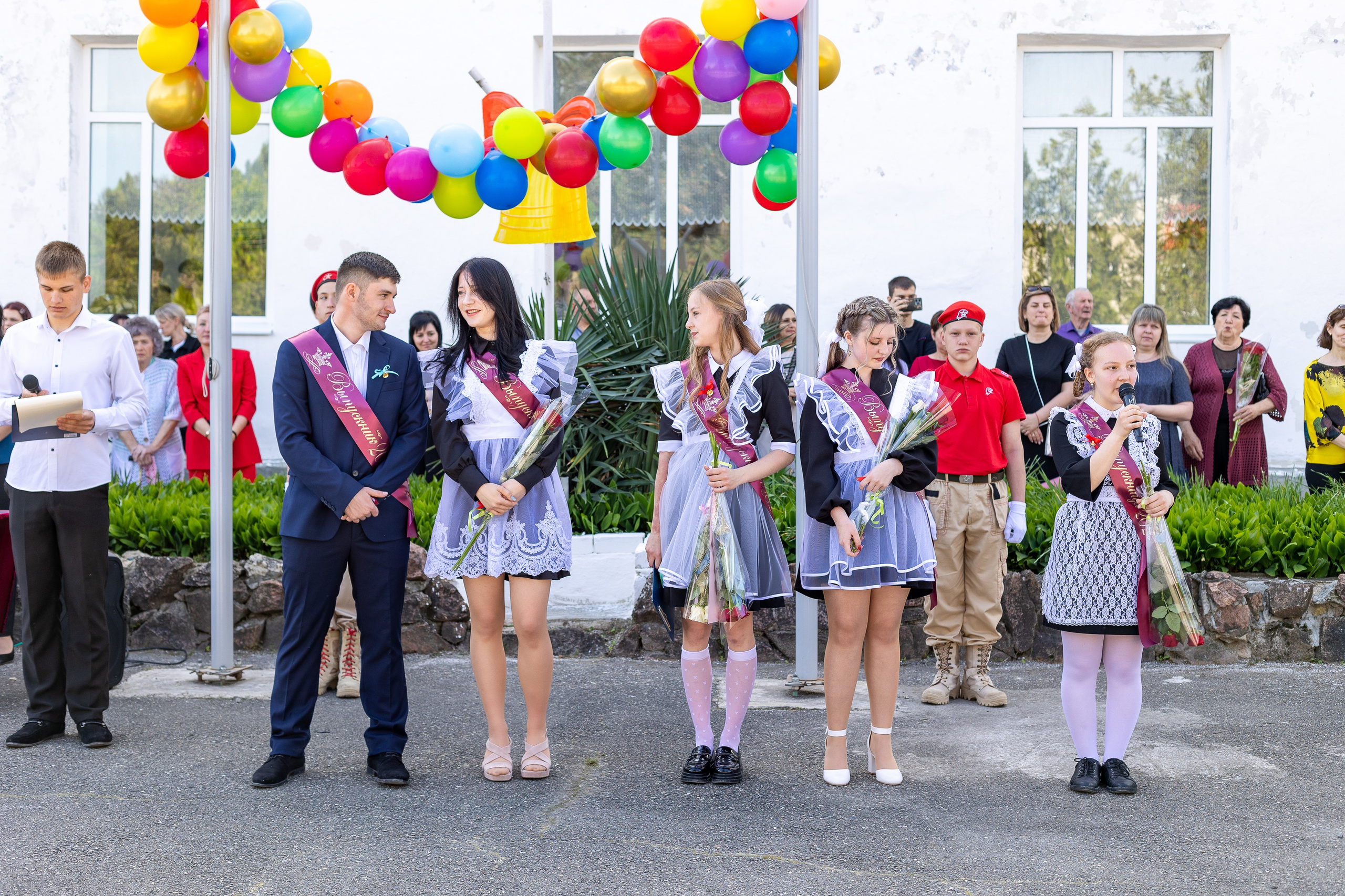 Последний звонок. Выпускные альбомы Майкоп, Краснодар Елена Золотарева