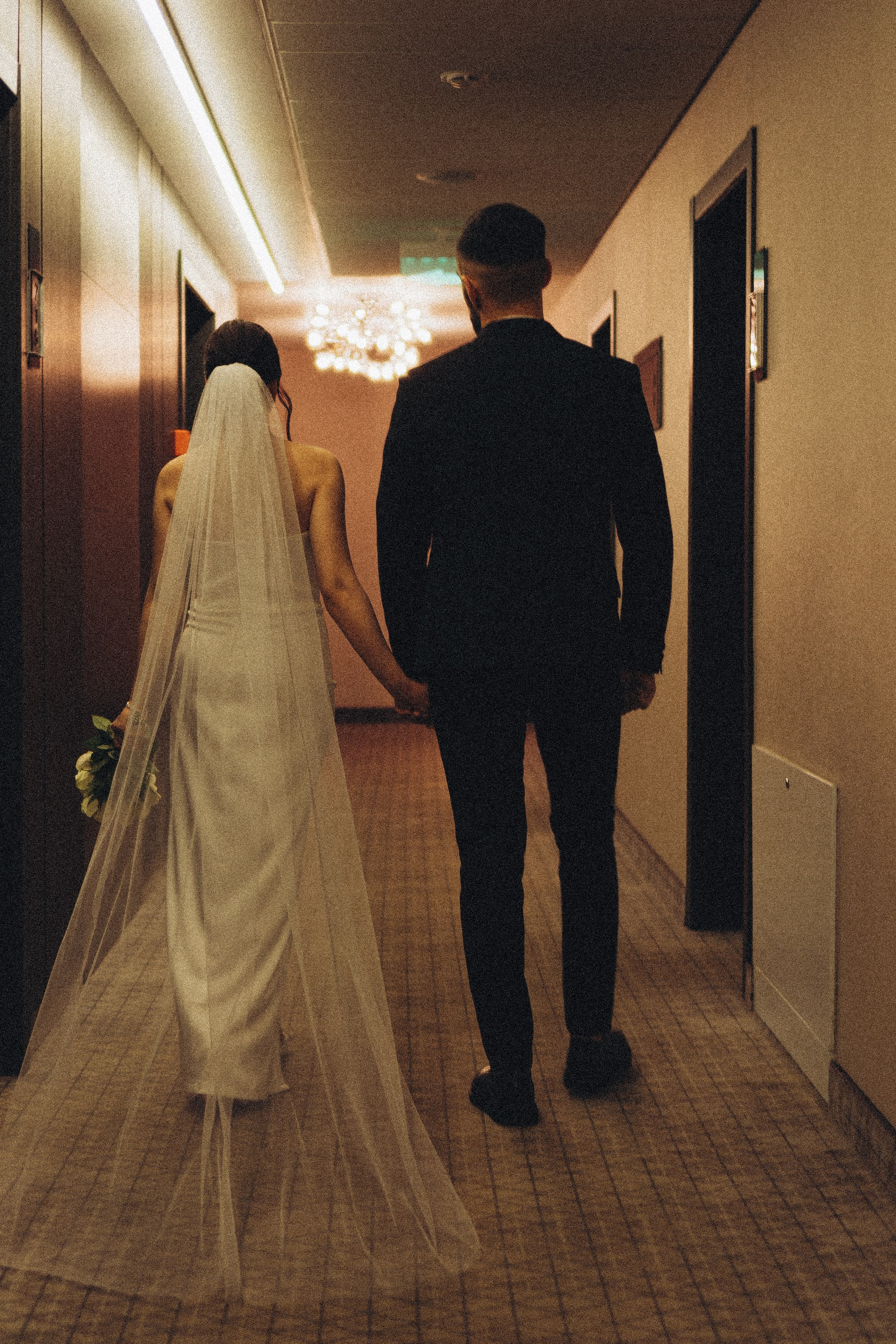 СВАДЕБНАЯ СЬЕМКА СБОРОВ ЖЕНИХА И НЕВЕСТЫ В ОТЕЛЕ И ТАКЖЕ ФОТОСЕССИИЯ В ОТЕЛЕЕ МЕГАПОЛИС БРЯНСК. Профессиональный фотограф, Санкт-Петербург — Виктория Богомолова