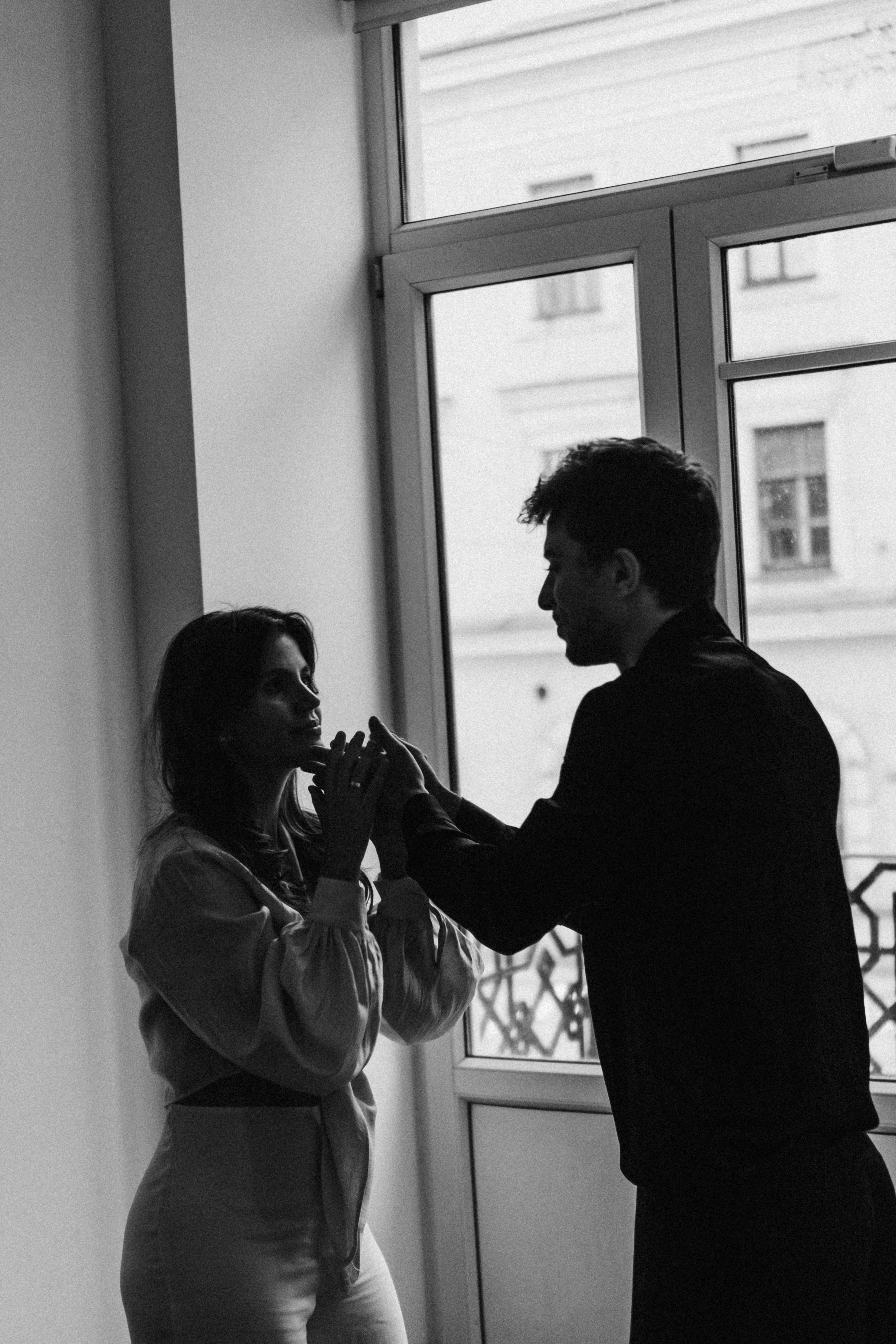 УТРО ЖЕНИХА И НЕВЕСТЫ В ПИТЕРСКОЙ КВАРТИРЕ И СЬЕМКА С СВАДЕБНЫХ ОБРАЗАХ. Профессиональный фотограф, Санкт-Петербург — Виктория Богомолова