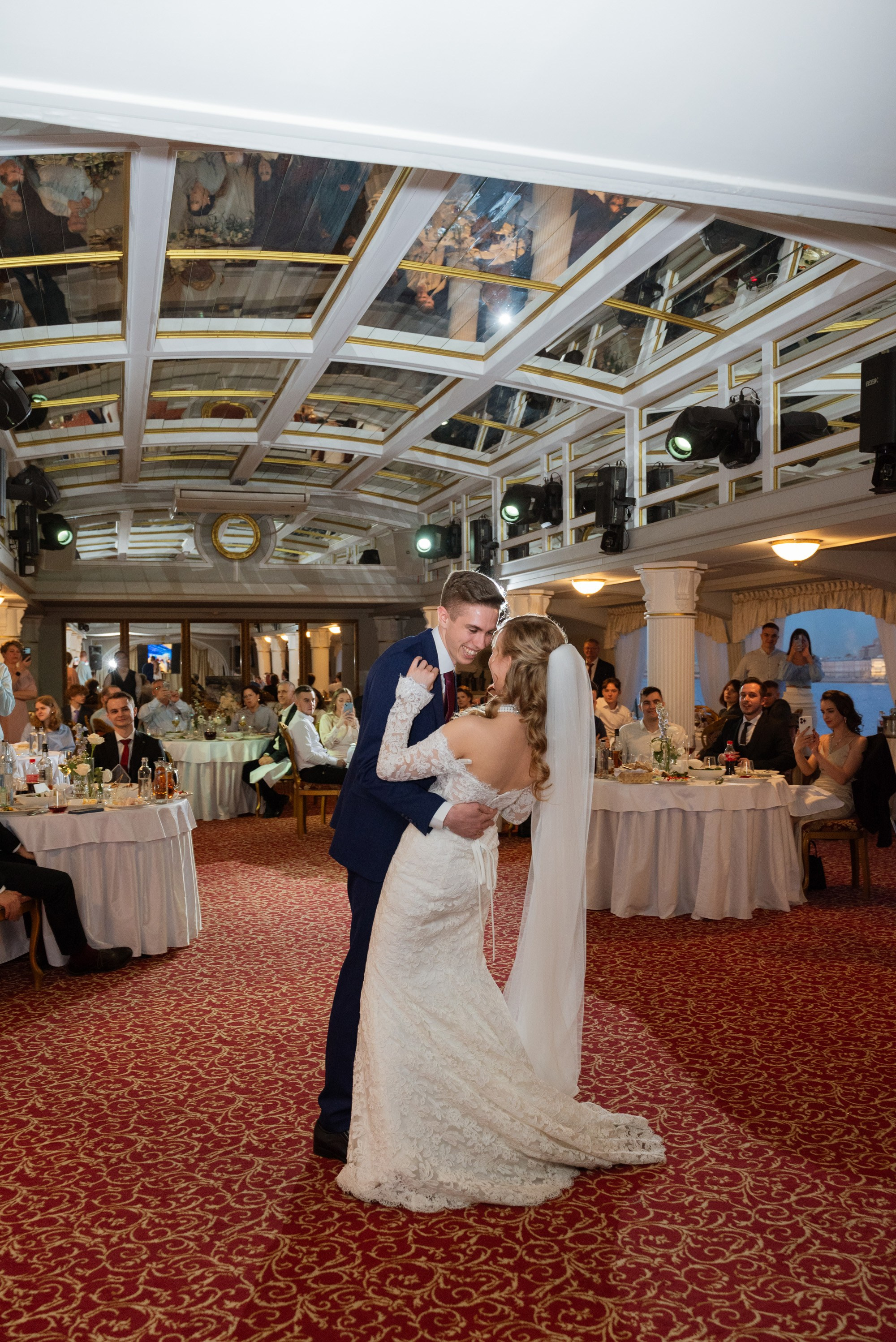 Лев и Наталья | 27.04.24. Свадебный фотограф в Санкт-Петербурге Владислава Тюльпина