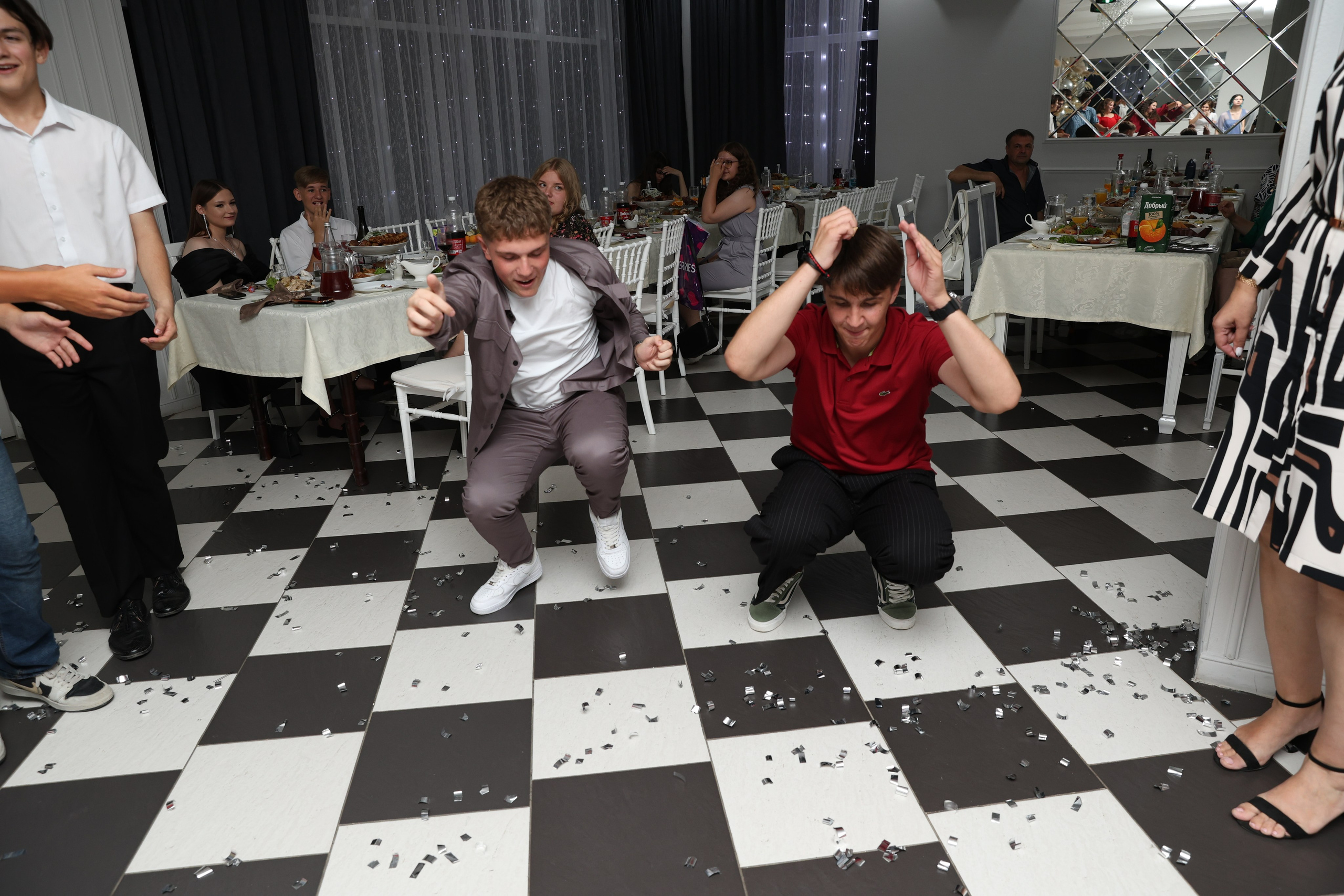 Выпускной 9 класс. Фотограф Любава Колесник. Выпускные альбомы в Крымском районе