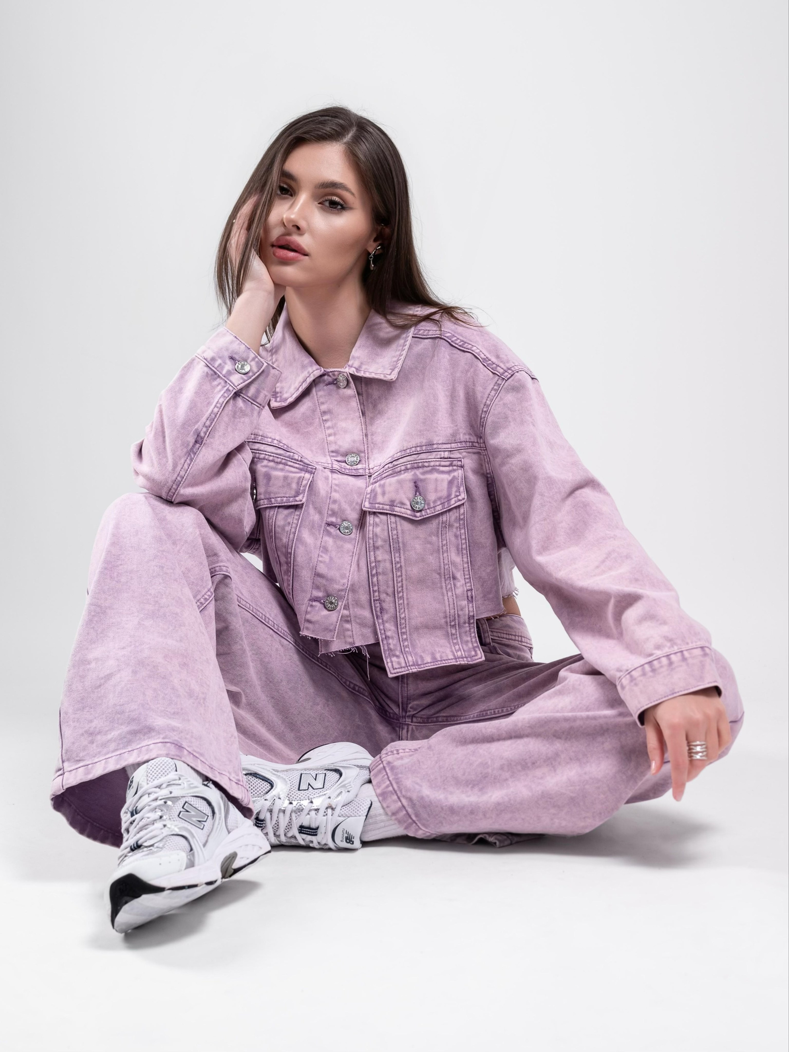 Джинсовые костюмы две модели. Предметный фотограф, фото для маркетплейсов Пятигорск, КМВ