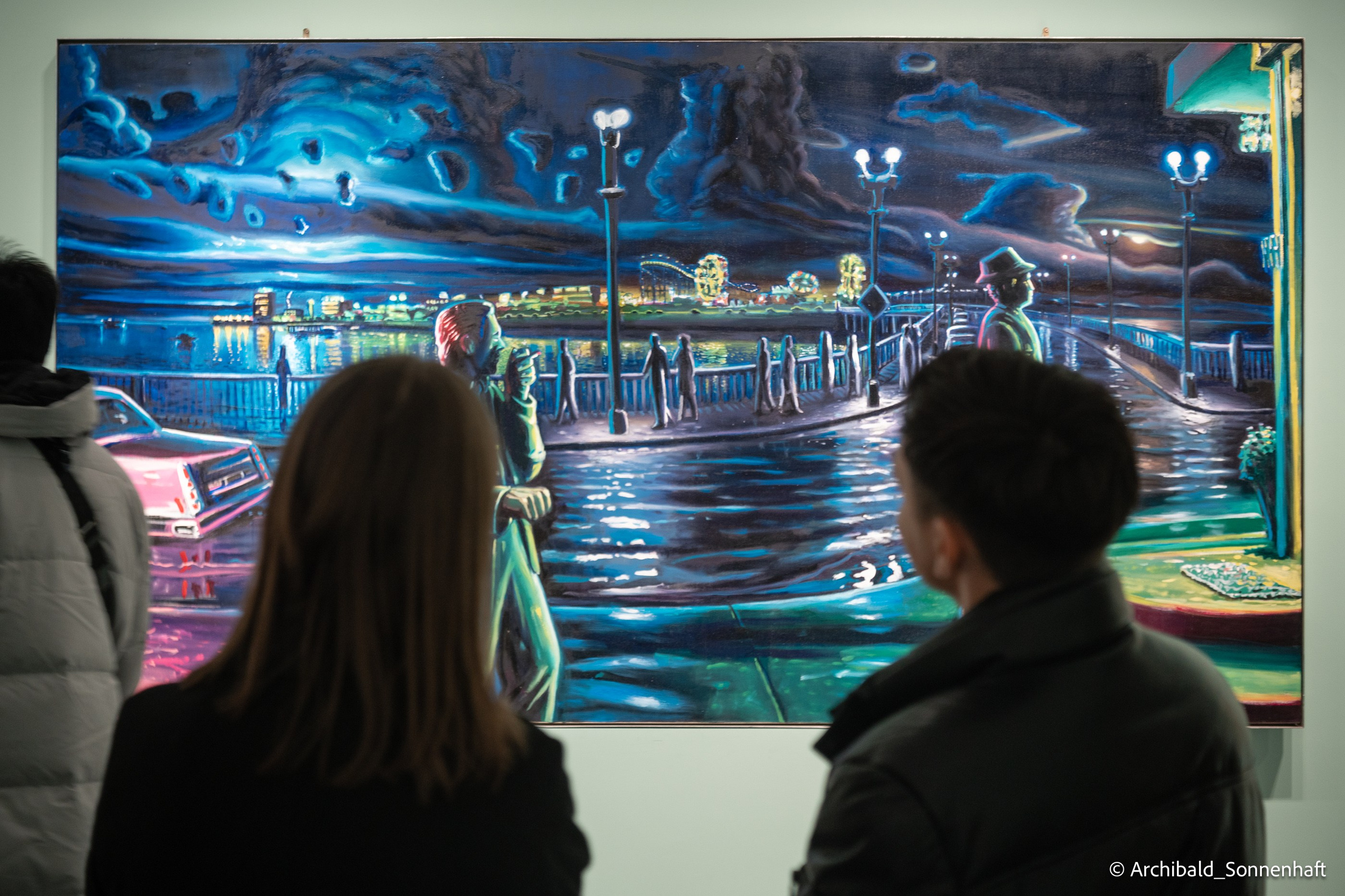 Walking in GZ, sunday. Photographer in Guangzhou, China. Archibald Sonnenhaft