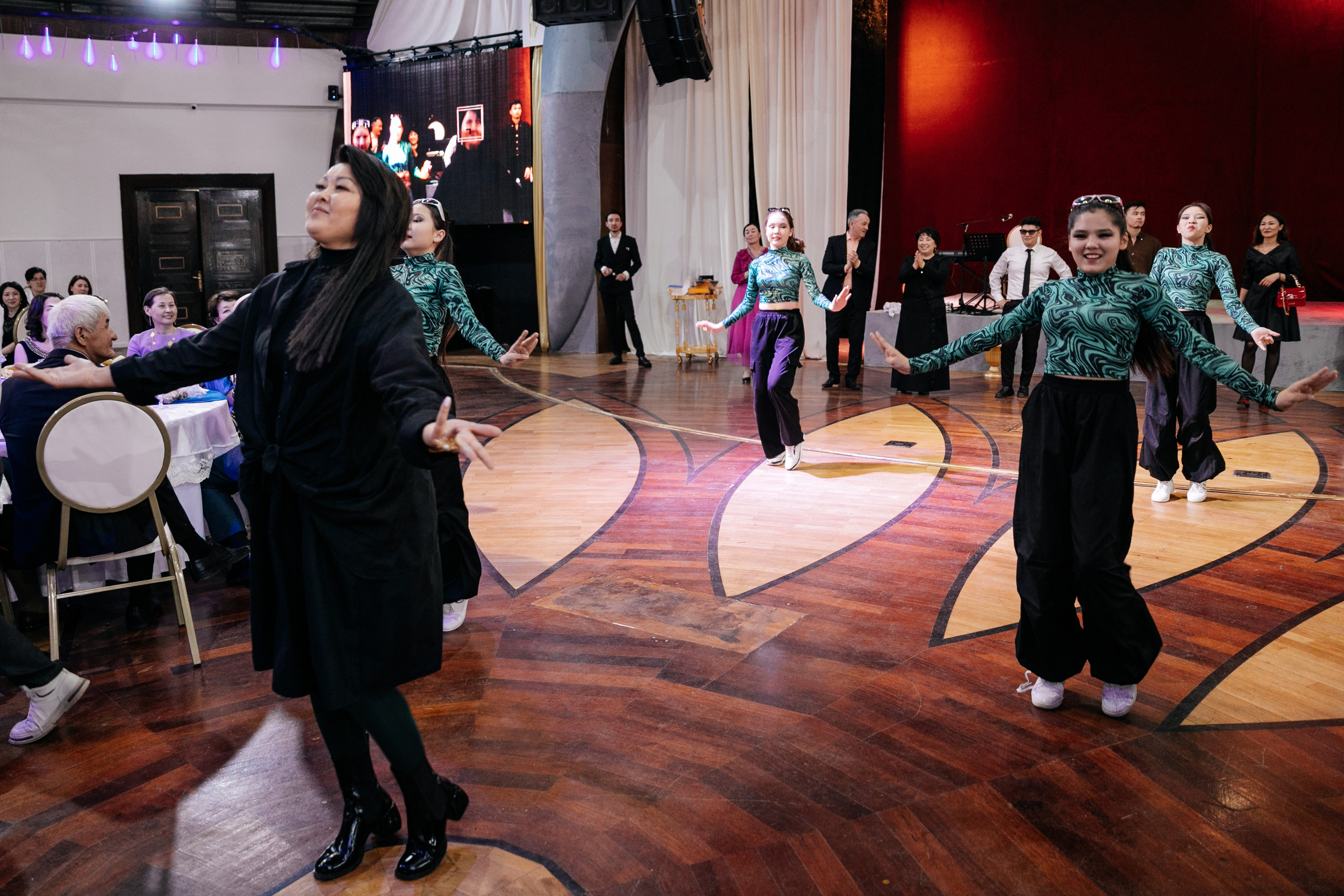 Свадебный банкет Абылайхан и Меруерт. Akkanatart.kz