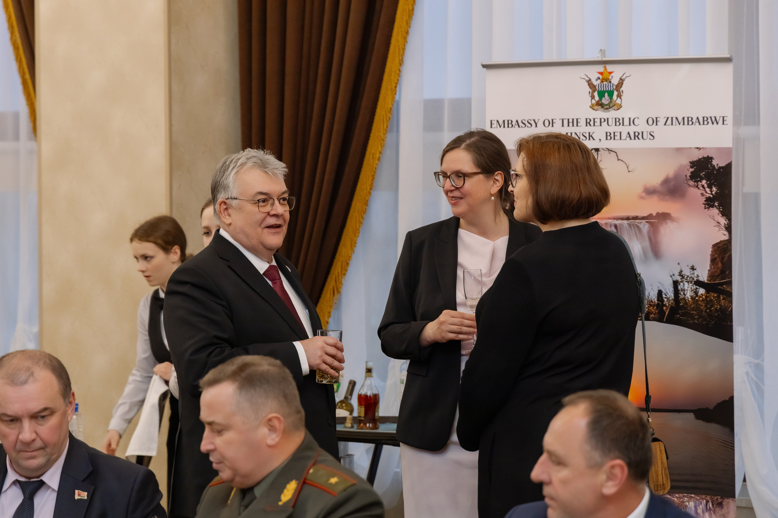 Фотосъемка делегации Посольства Зимбабве в Минске. Свадебный фотограф в Минске/Беларуси Сергей Спиридонов