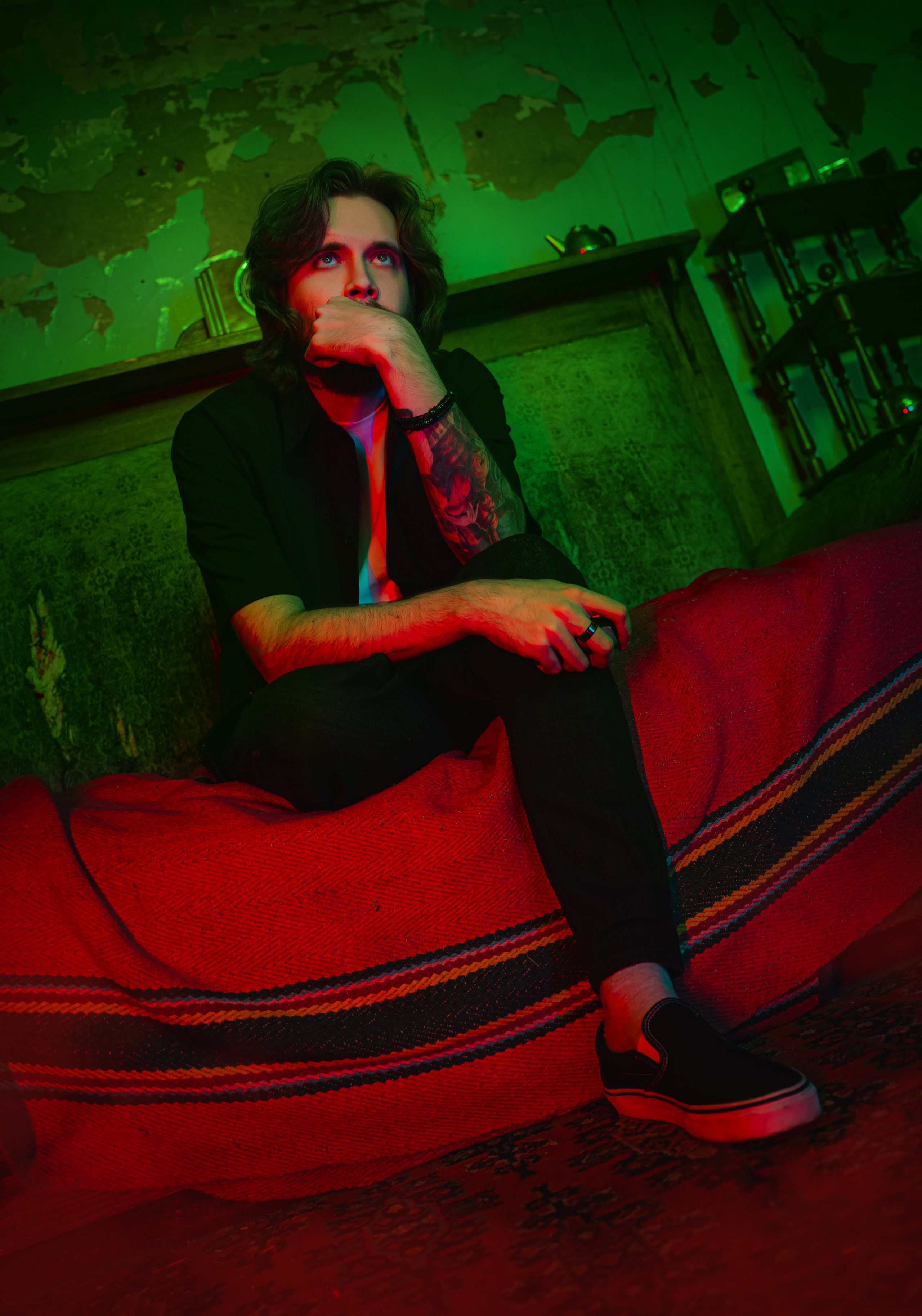 Мрак в неоновых лучах. Репортажный фотограф Анастасия Рубцова