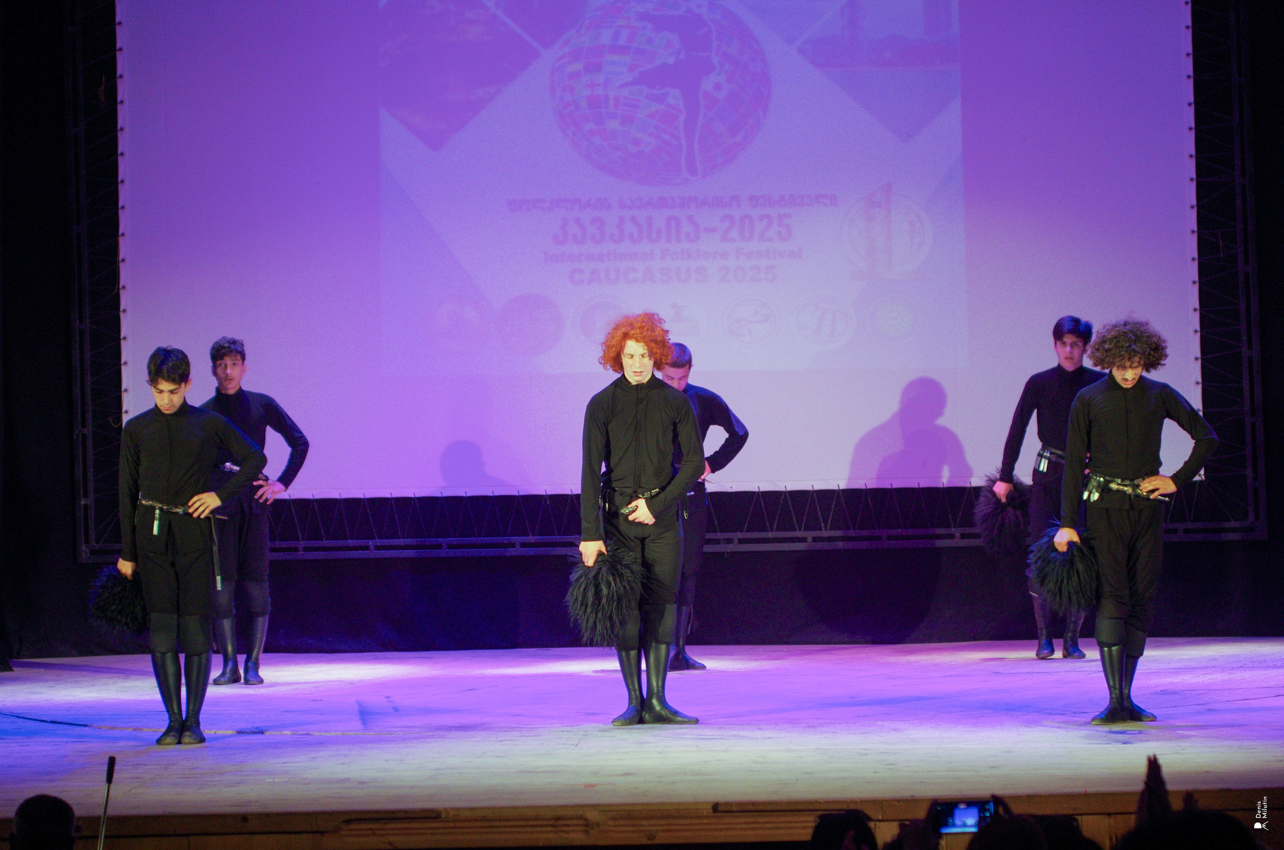 Танцы в прекрасном Они. Портретный фотограф Денис Милютин