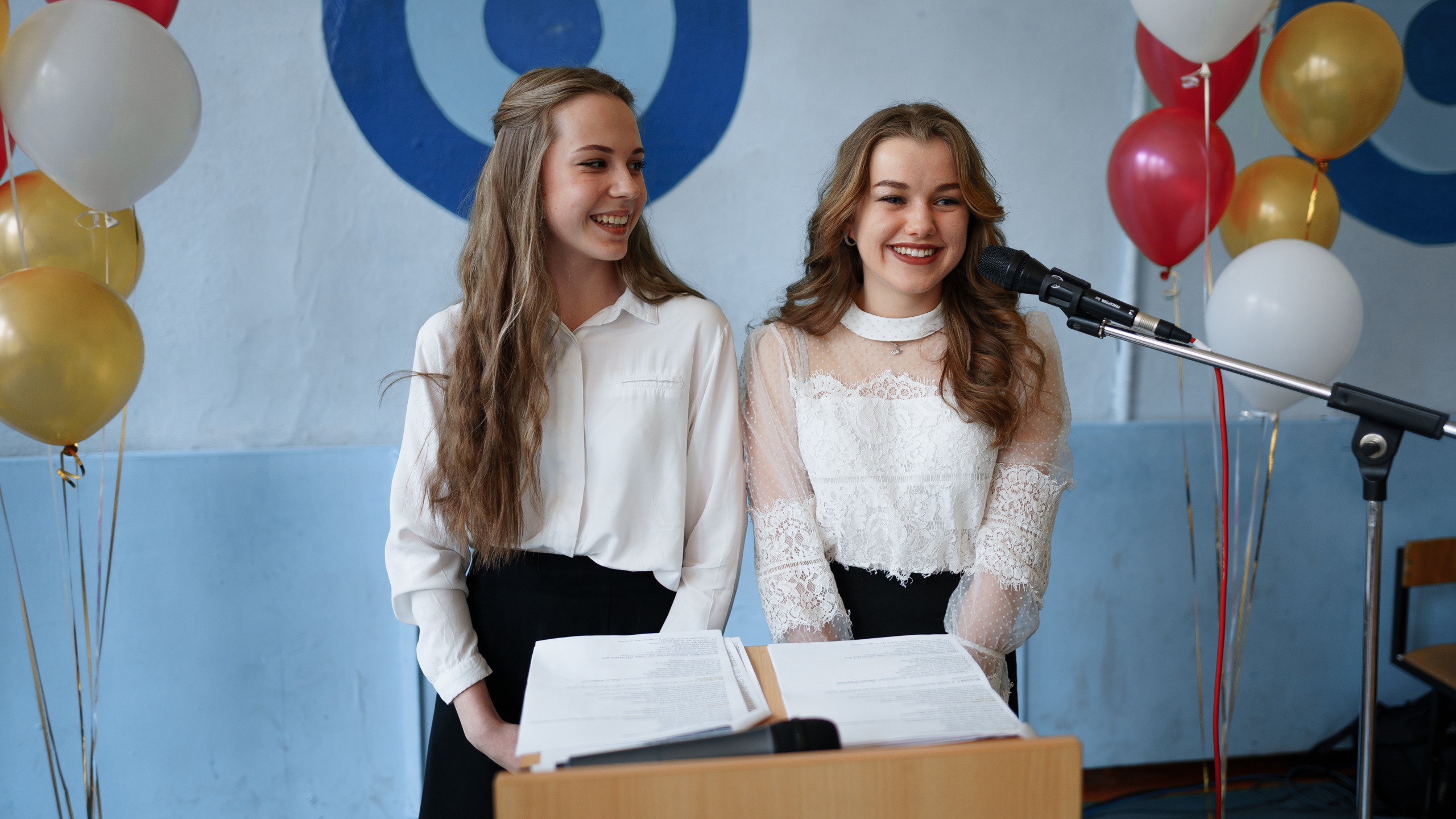 Последний звонок в гимназии № 7 в Торжке 2021. Павленко Дмитрий фотограф и видеограф в Торжке