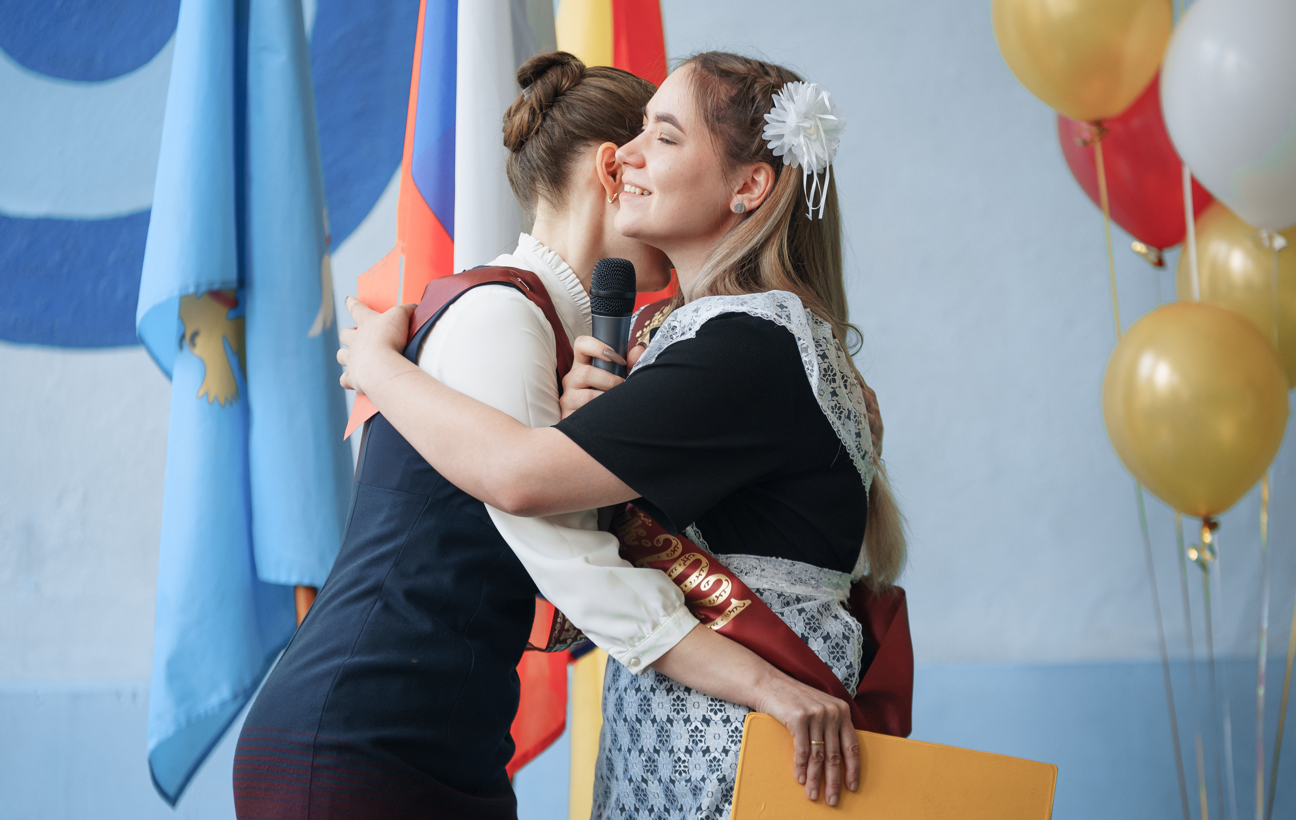 Последний звонок в гимназии № 7 в Торжке 2021. Павленко Дмитрий фотограф и видеограф в Торжке