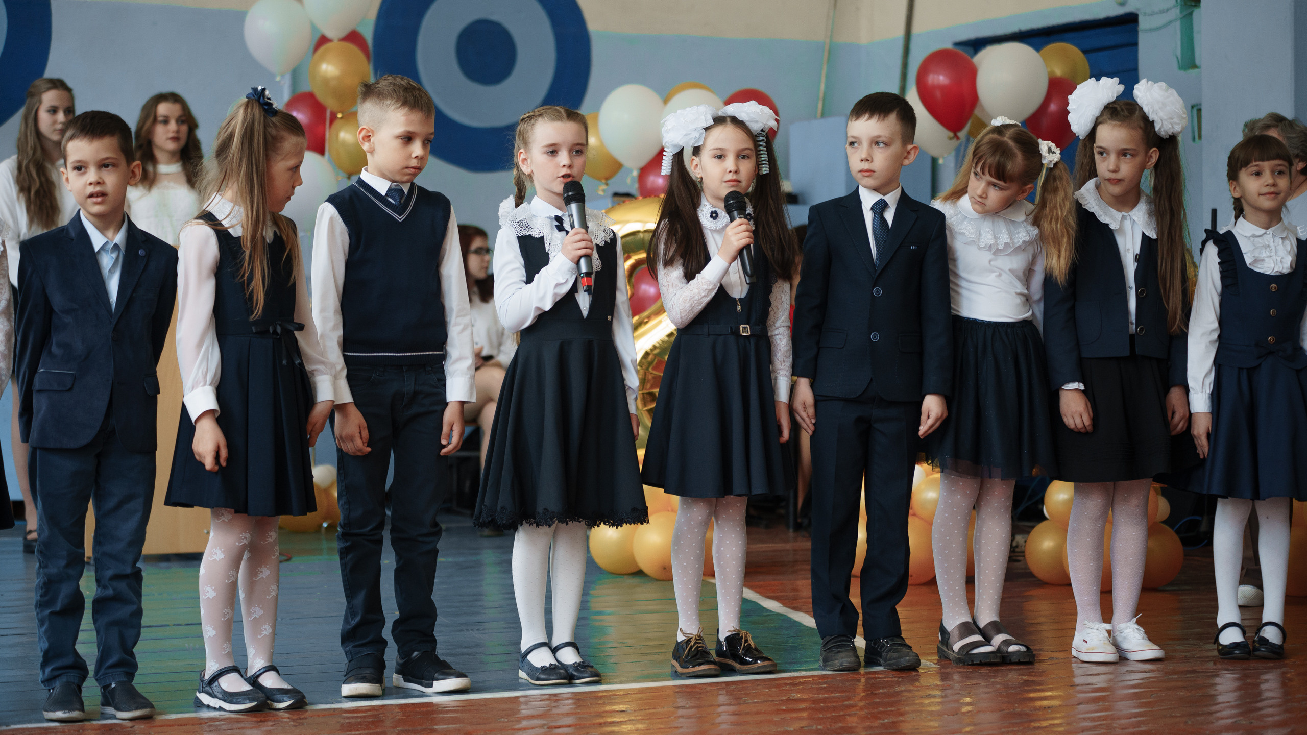 Последний звонок в гимназии № 7 в Торжке 2021. Павленко Дмитрий фотограф и видеограф в Торжке