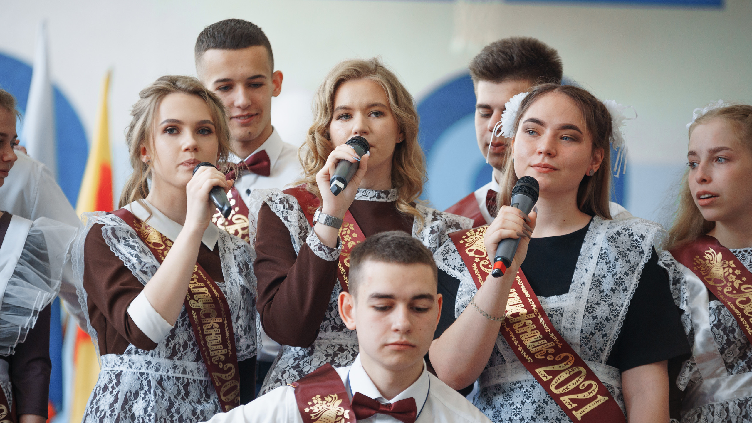 Последний звонок в гимназии № 7 в Торжке 2021. Павленко Дмитрий фотограф и видеограф в Торжке