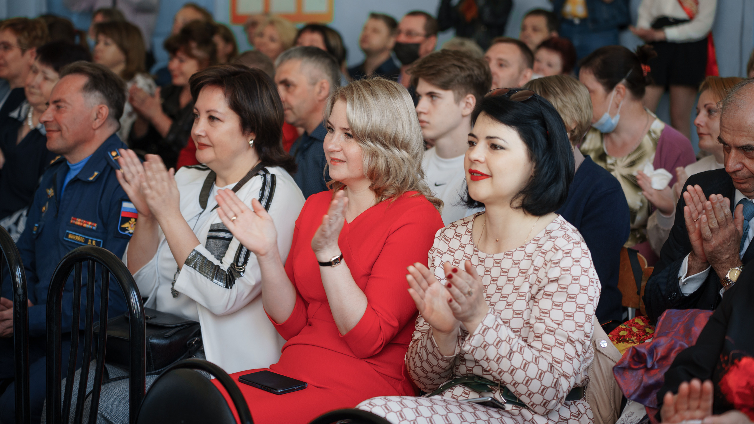 Последний звонок в гимназии № 7 в Торжке 2021. Павленко Дмитрий фотограф и видеограф в Торжке
