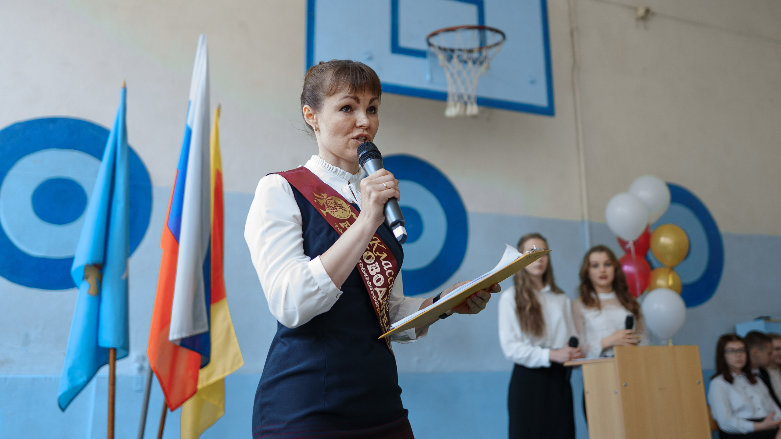 Последний звонок в гимназии № 7 в Торжке 2021. Павленко Дмитрий фотограф и видеограф в Торжке