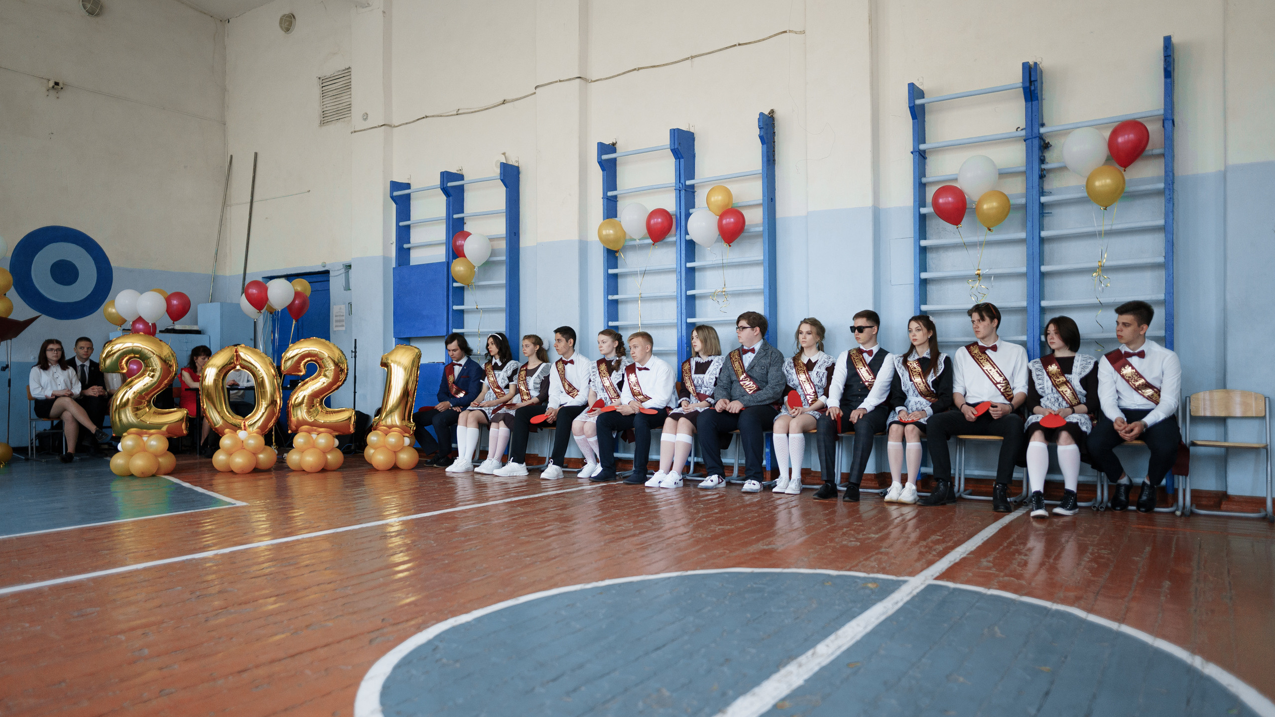 Последний звонок в гимназии № 7 в Торжке 2021. Павленко Дмитрий фотограф и видеограф в Торжке