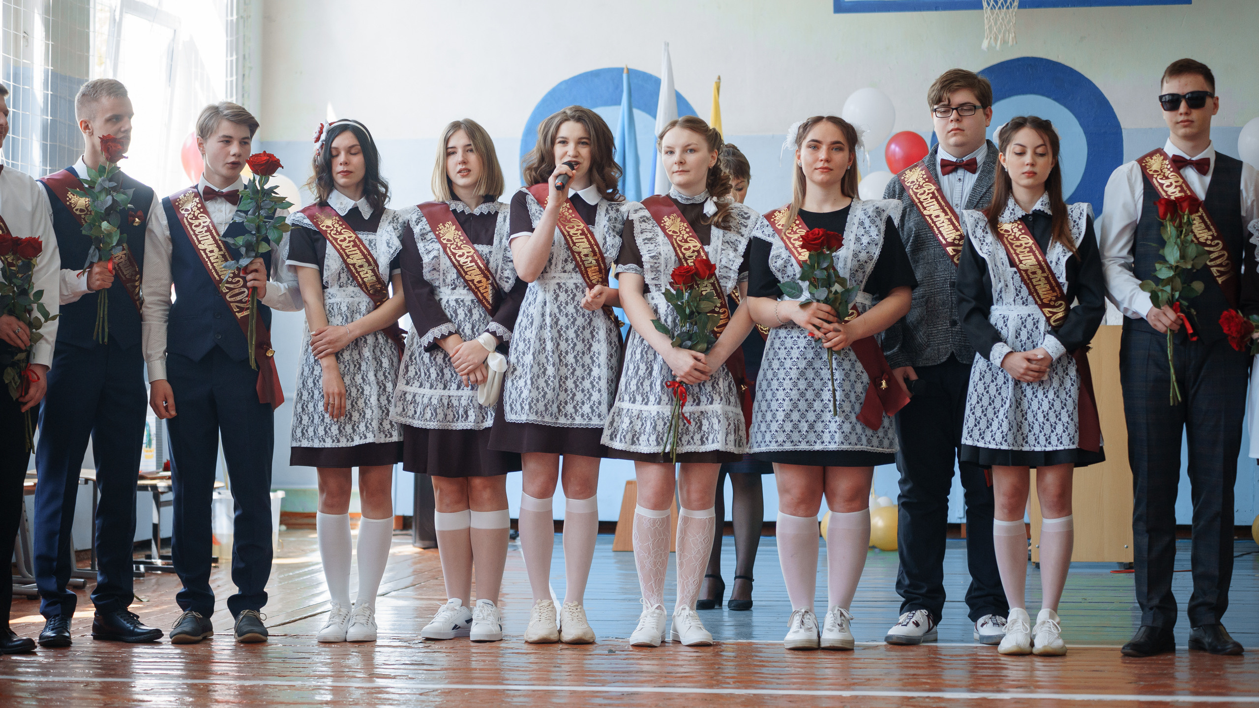 Последний звонок в гимназии № 7 в Торжке 2021. Павленко Дмитрий фотограф и видеограф в Торжке