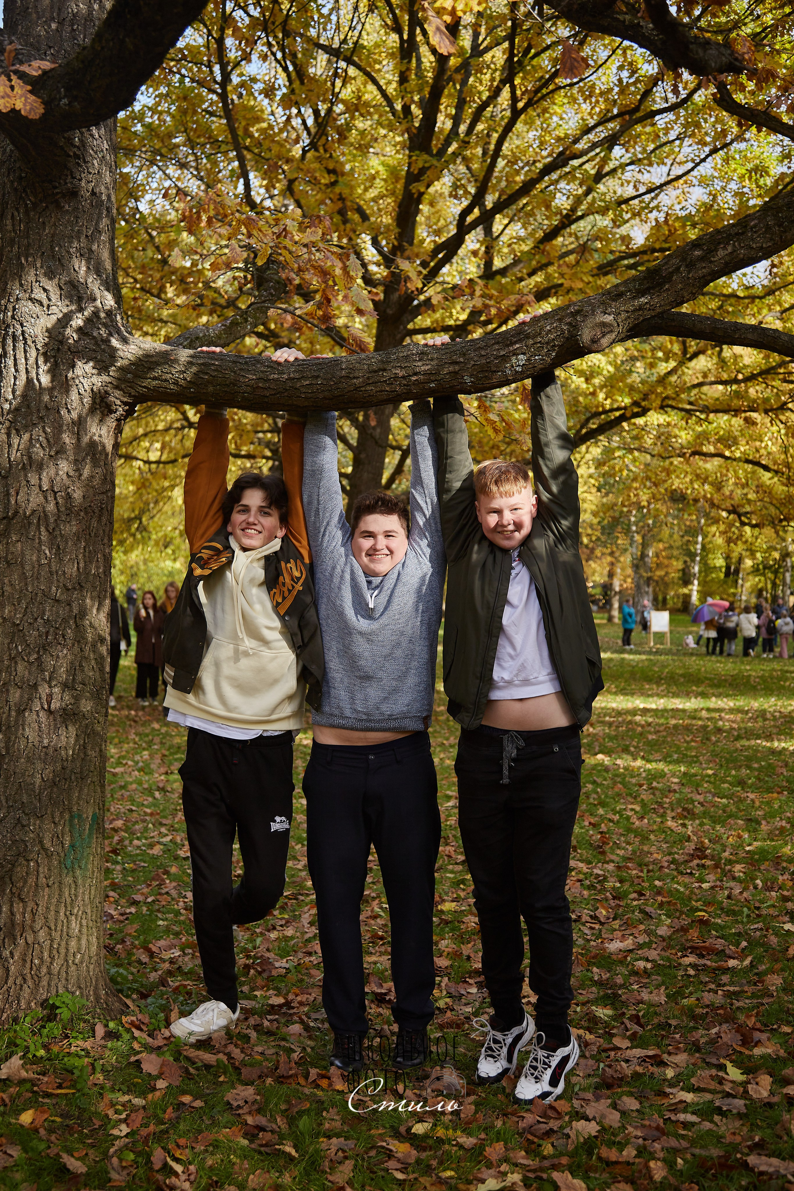 ОСЕННЯЯ. Школьная фотография в Санкт-Петербурге, выпускные альбомы, фотосессии