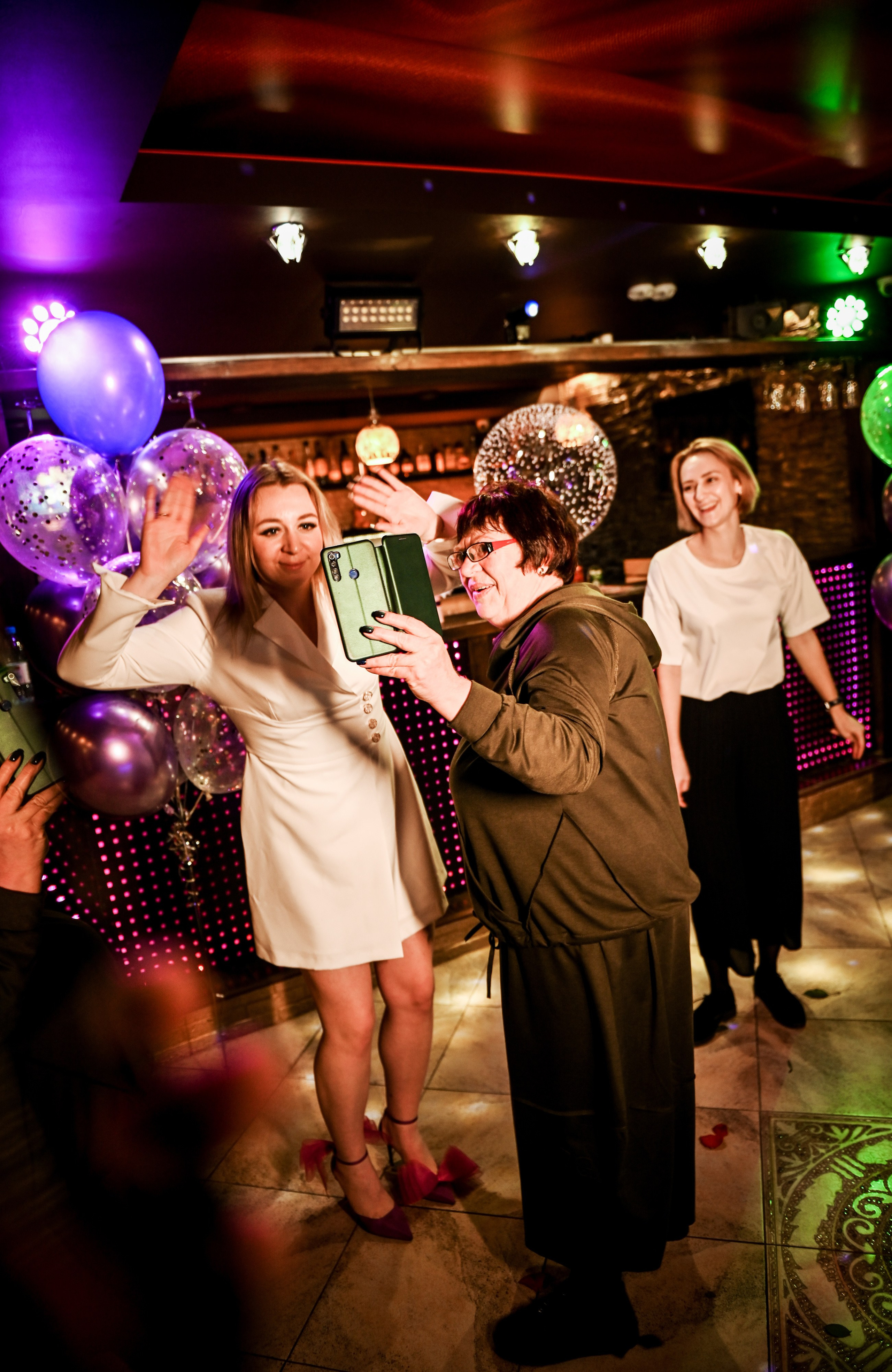 День рождения. Свадебный, семейный, детский, контент фотограф в Омске Максим Ильин