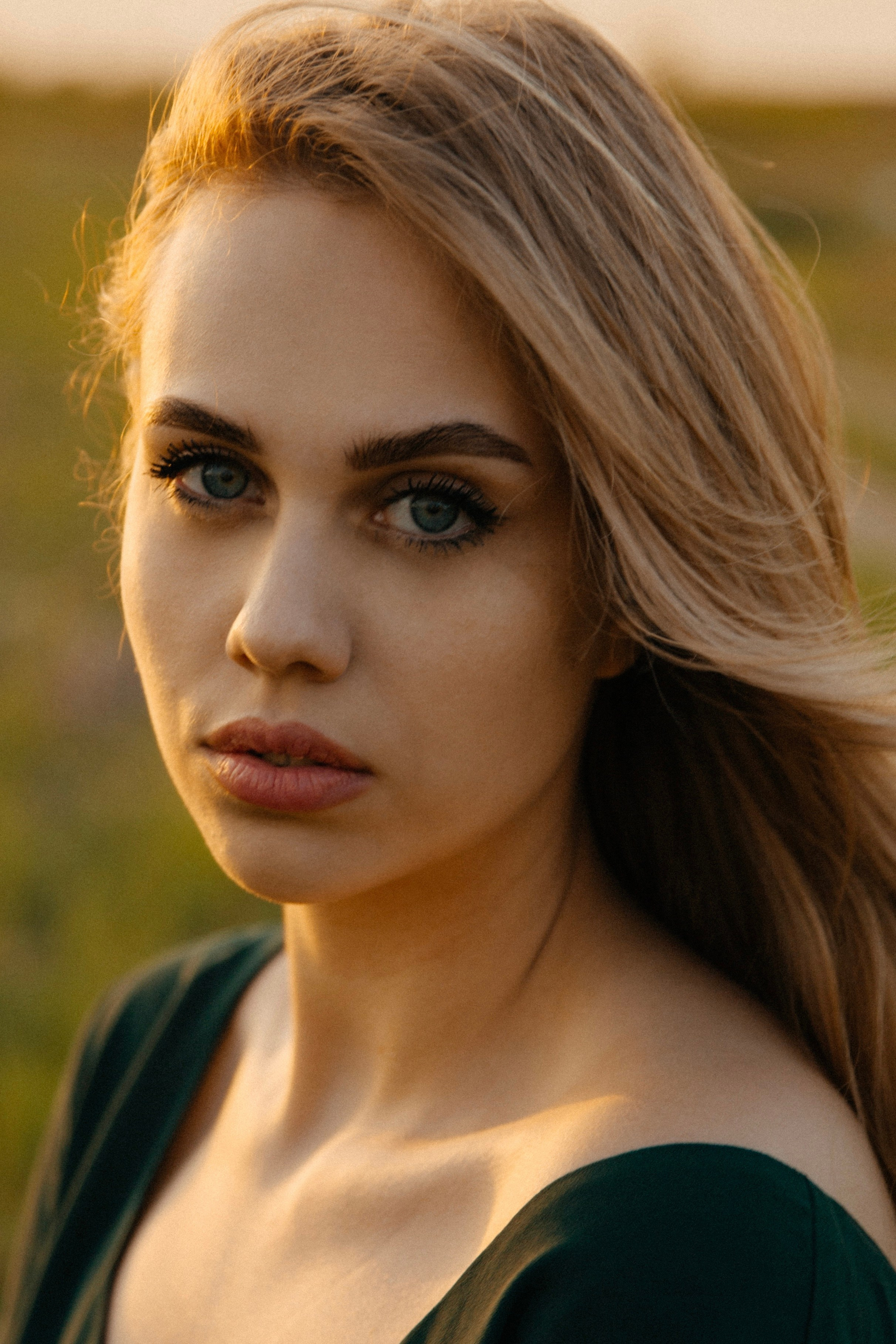 Екатерина, съемка в поле. Семейный и конный фотограф в Краснодарском крае и Адыгее