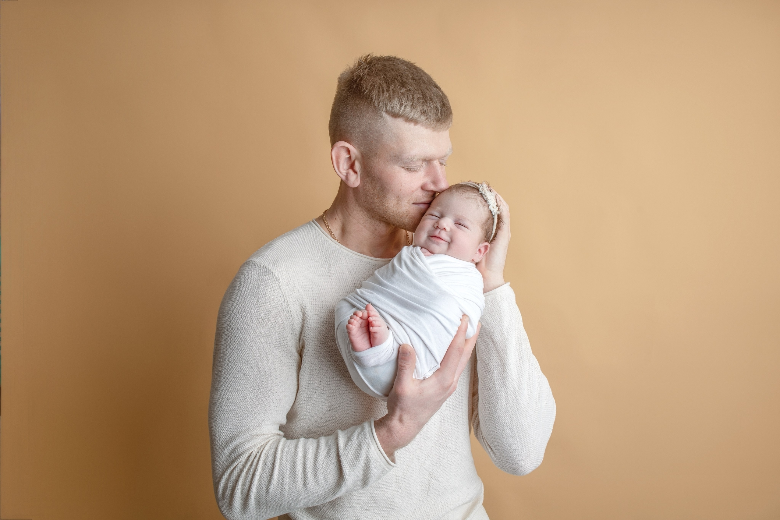 Семейные. Фотограф новорождённых Минск — стоимость newborn фотосессии в Минске
