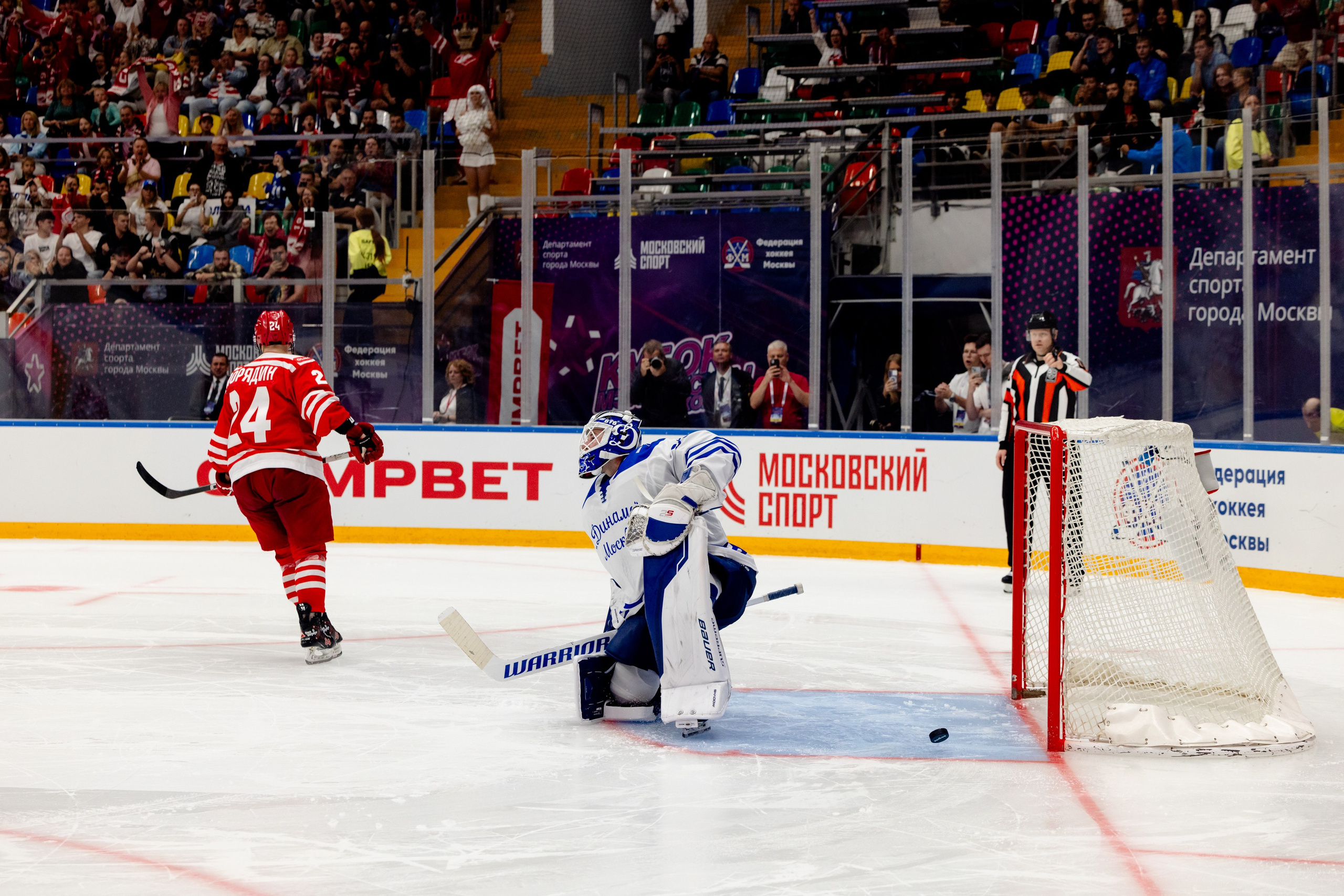 Кубок мэра Москвы по хоккею 2024. Виктория Зудина — фотограф в Москве