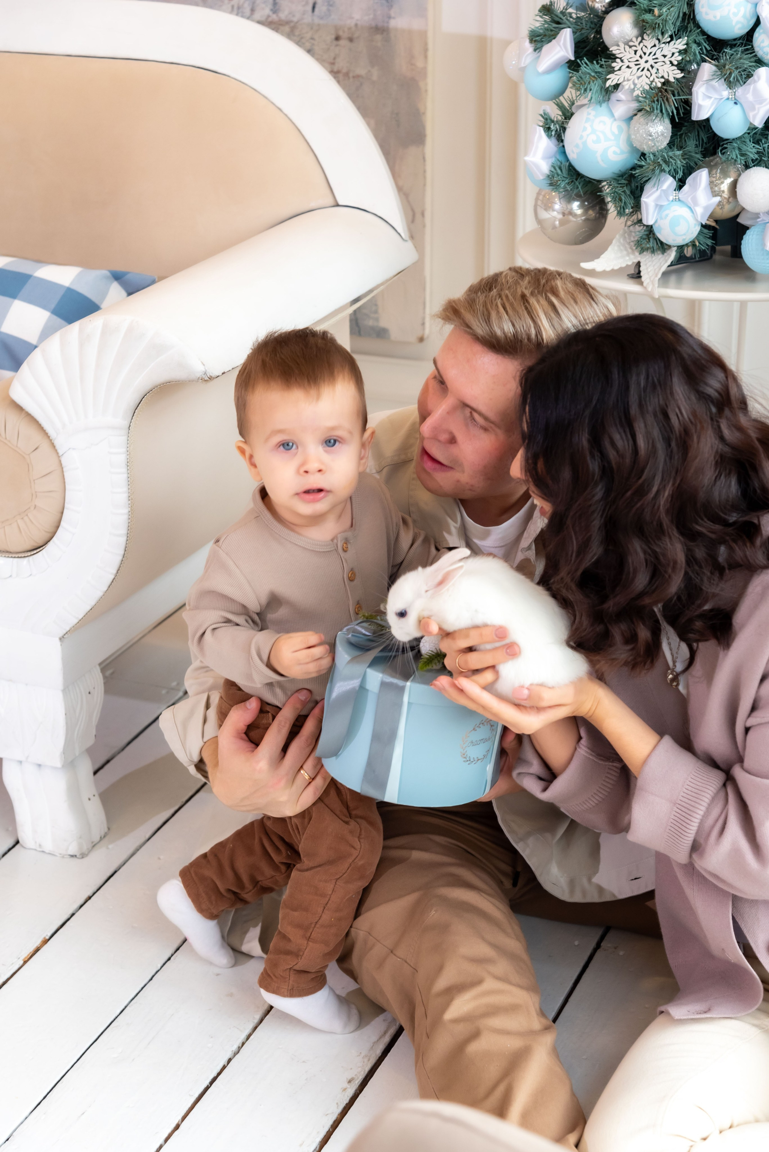 Семейная в фотостудии. Елена Сергеева- фотограф для жизни и бренда. Фотосессии и репортаж мероприятий