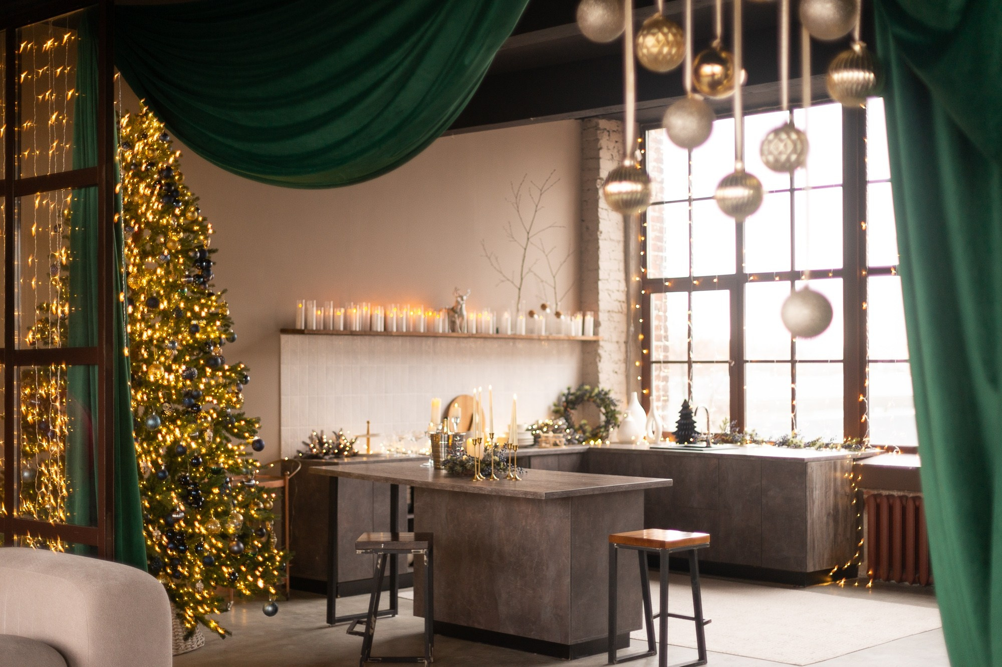 Фотостудия Фабрика. Свадебный и семейный фотограф в Ярославле Александр Лобков