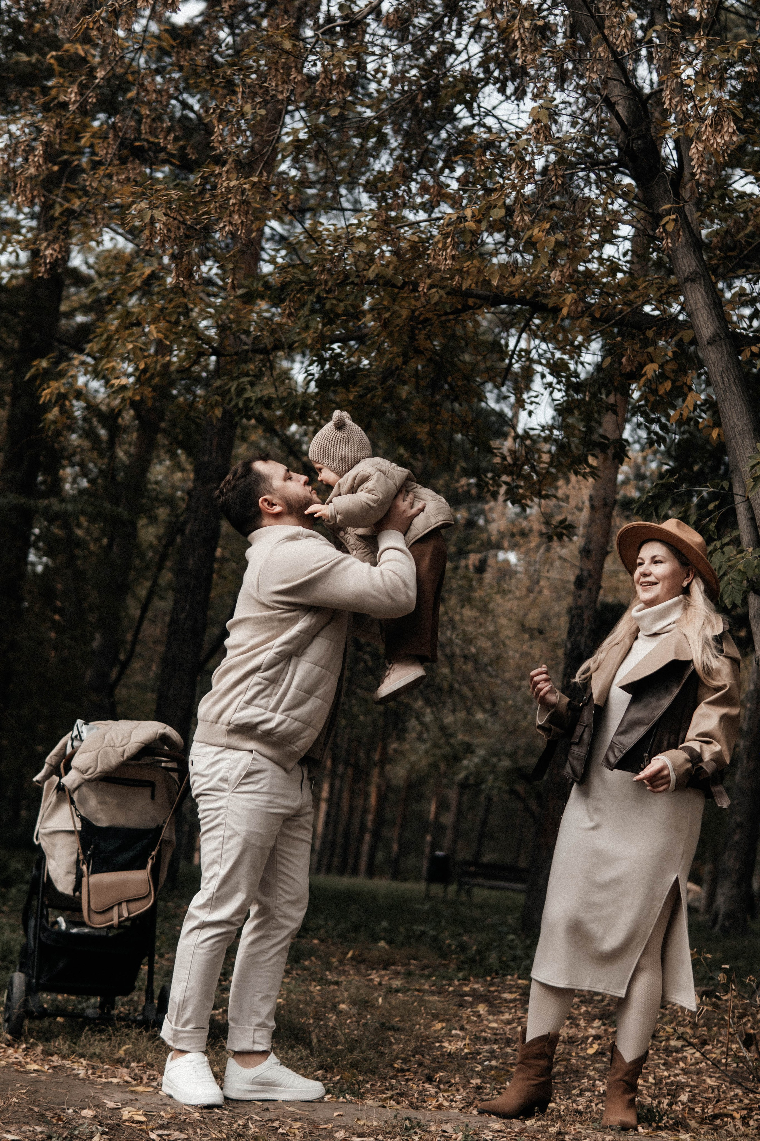 Прогулка осенью в парке. Главная страница