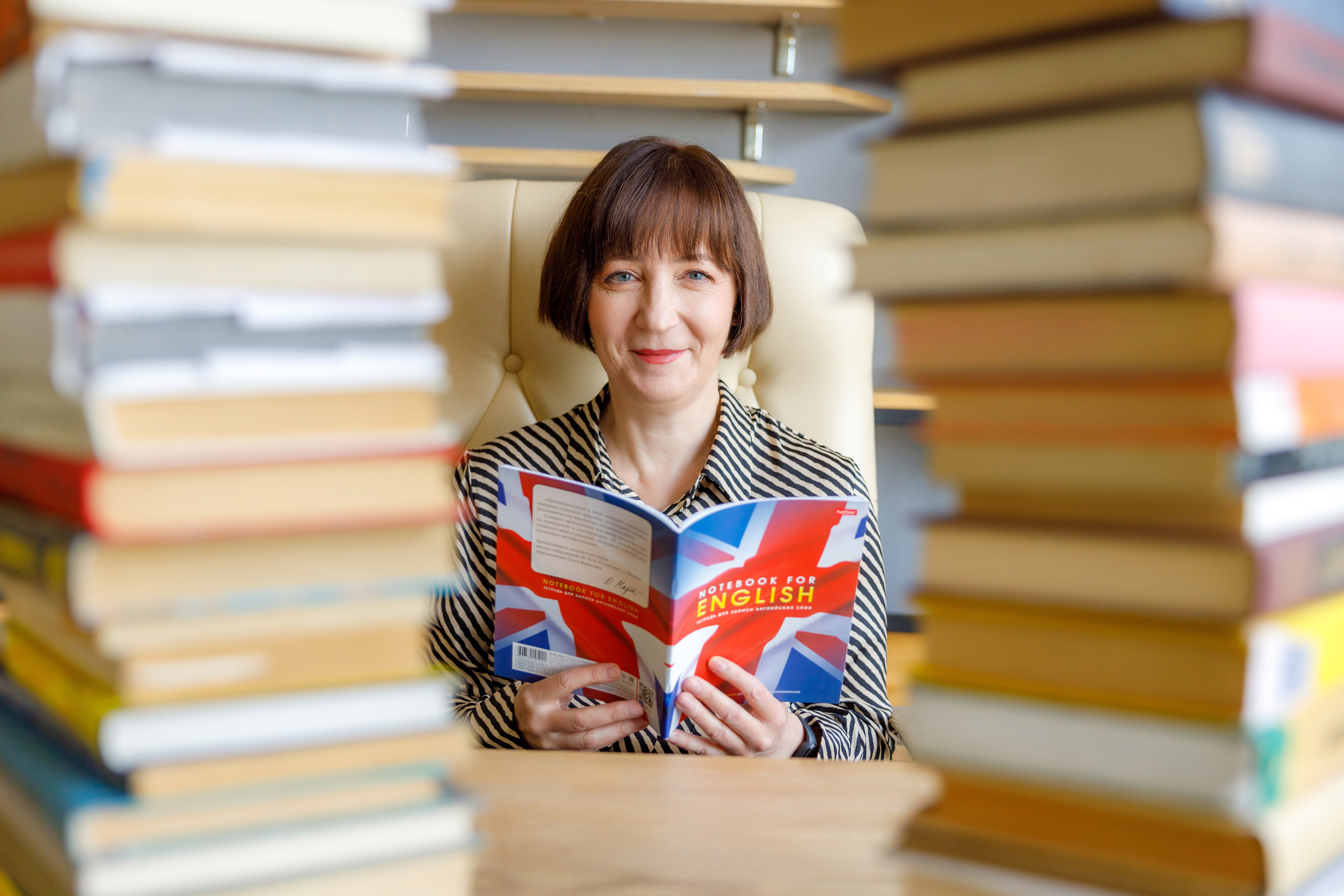 Контент-фотосессия для репетитора по английскому языку. Репортажный и студийный фотограф в Москве — Софи